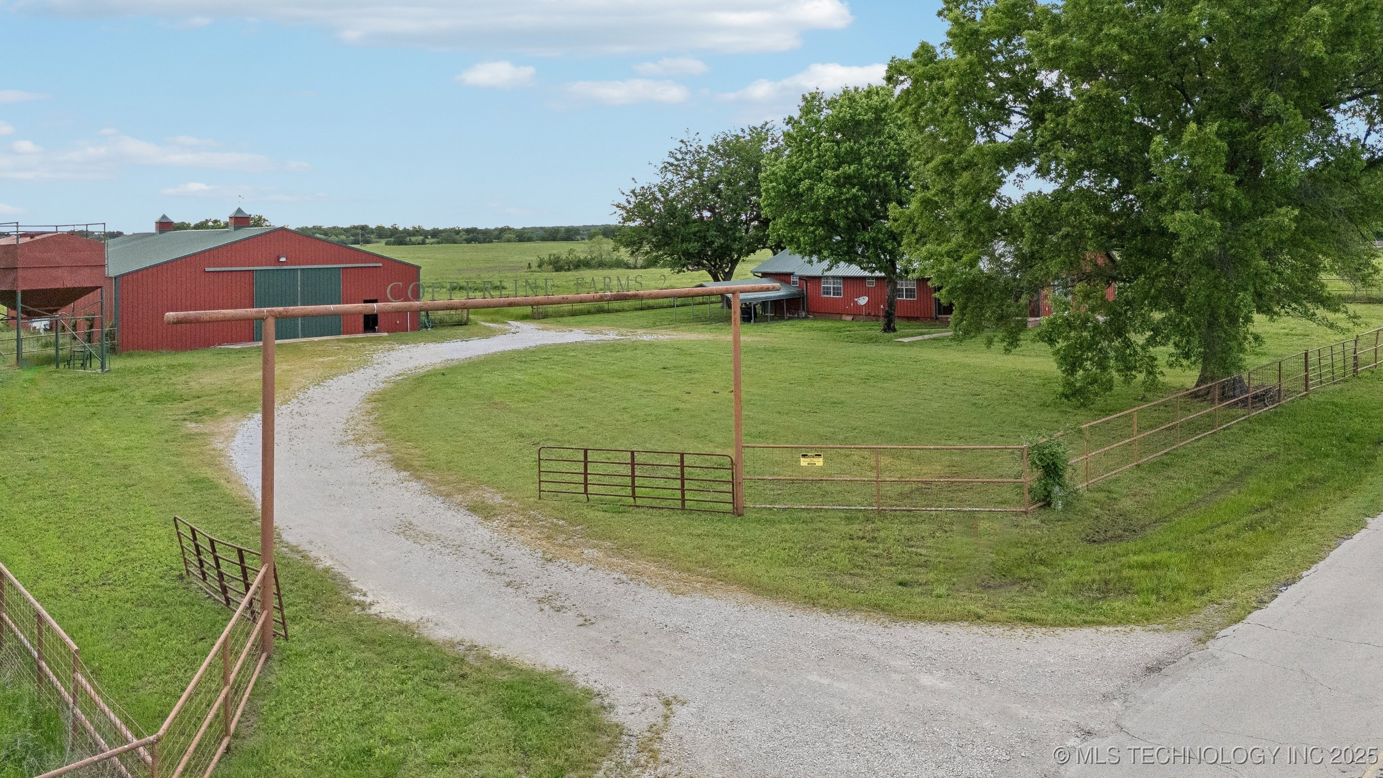 9590 S 4240 Road Property Photo 1
