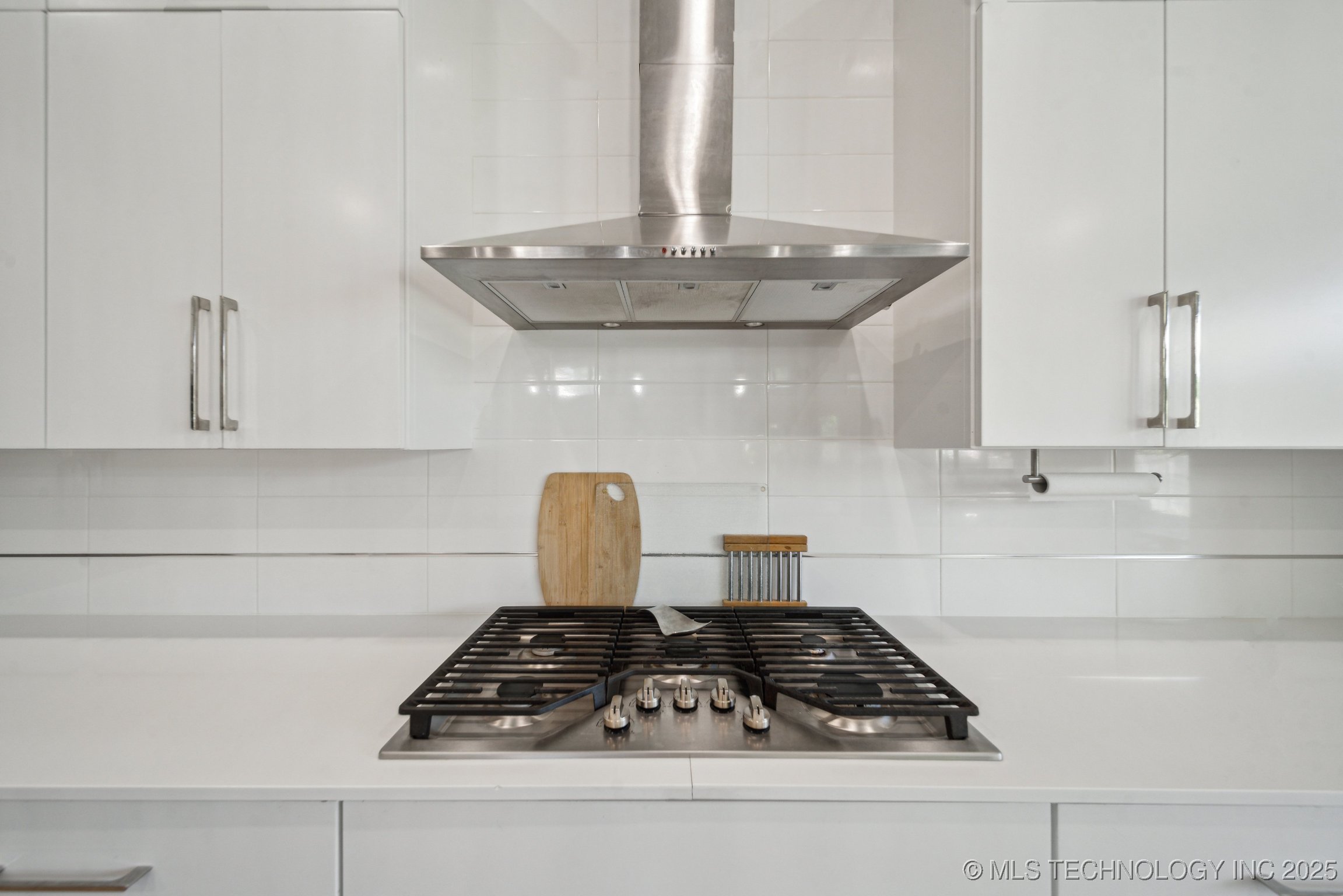 1106 E 36 Place Property Photo 12
