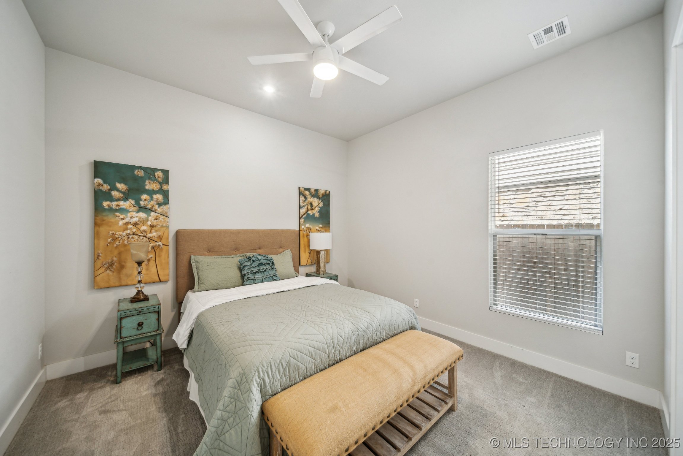 1106 E 36 Place Property Photo 22