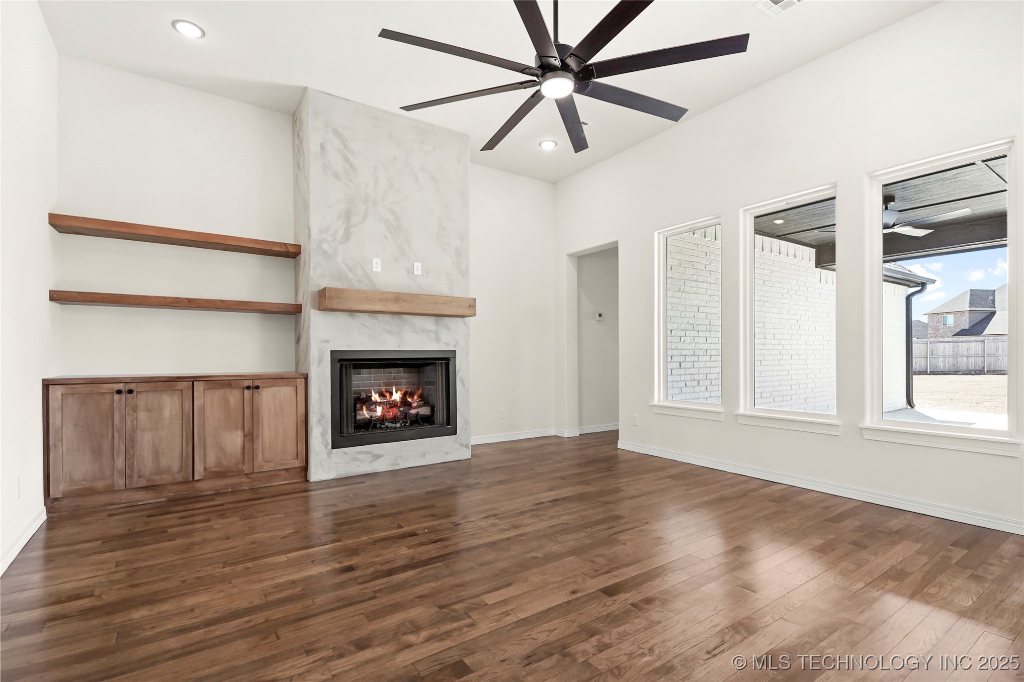 13634 S 21st Court E Property Photo 14