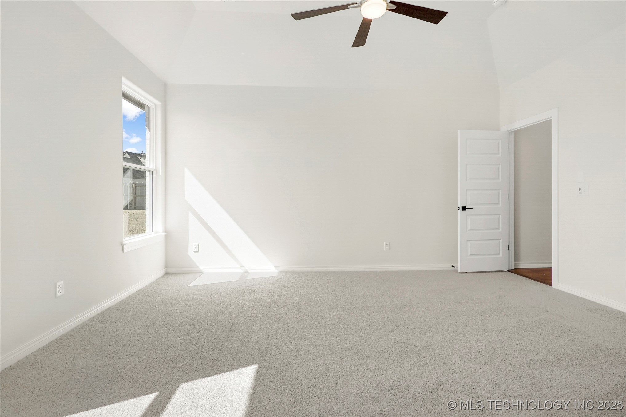 13634 S 21st Court E Property Photo 31