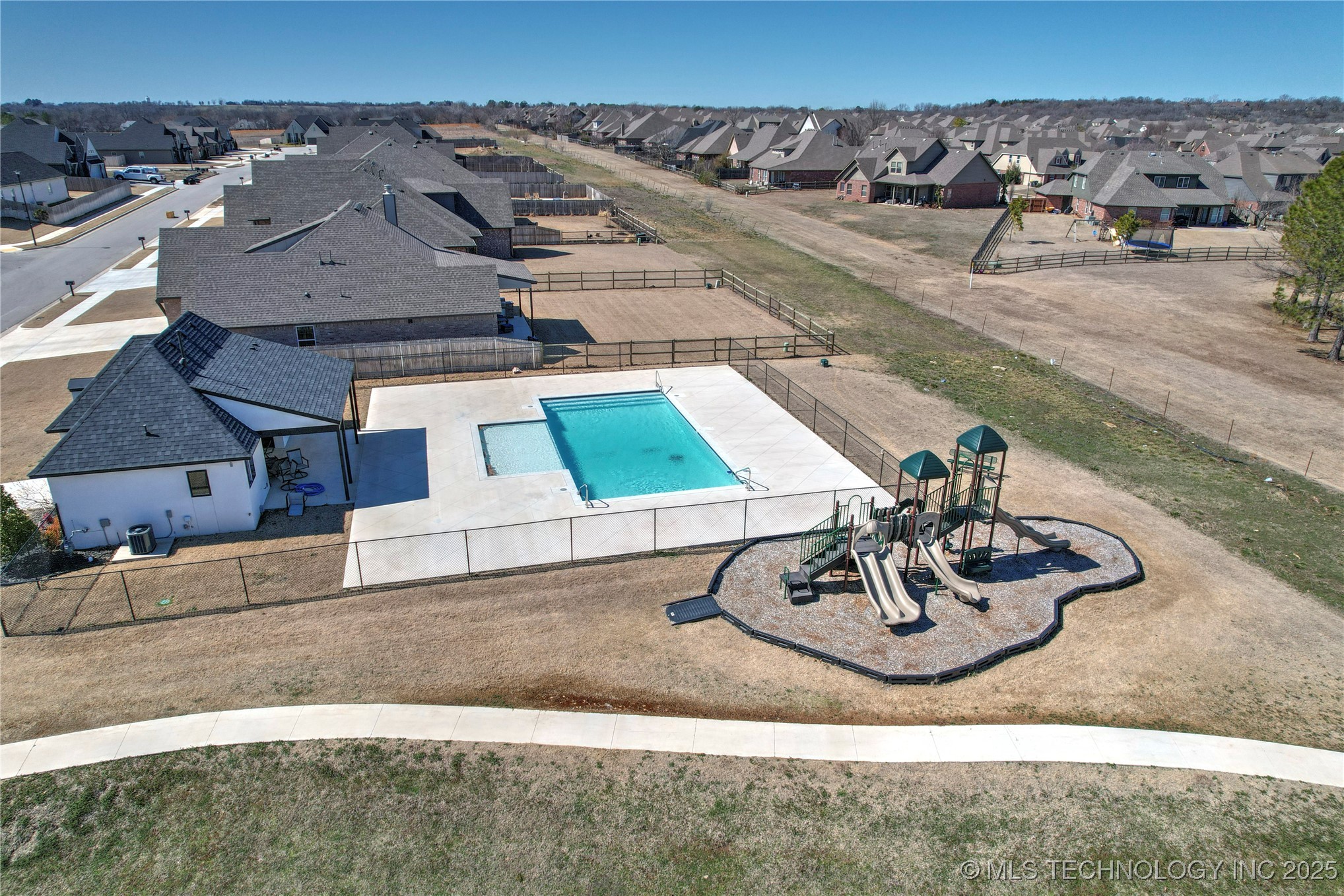 13634 S 21st Court E Property Photo 61