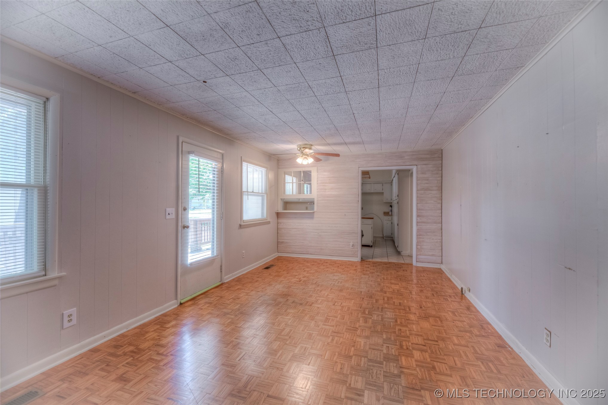 234 E Freeport Street Property Photo 10