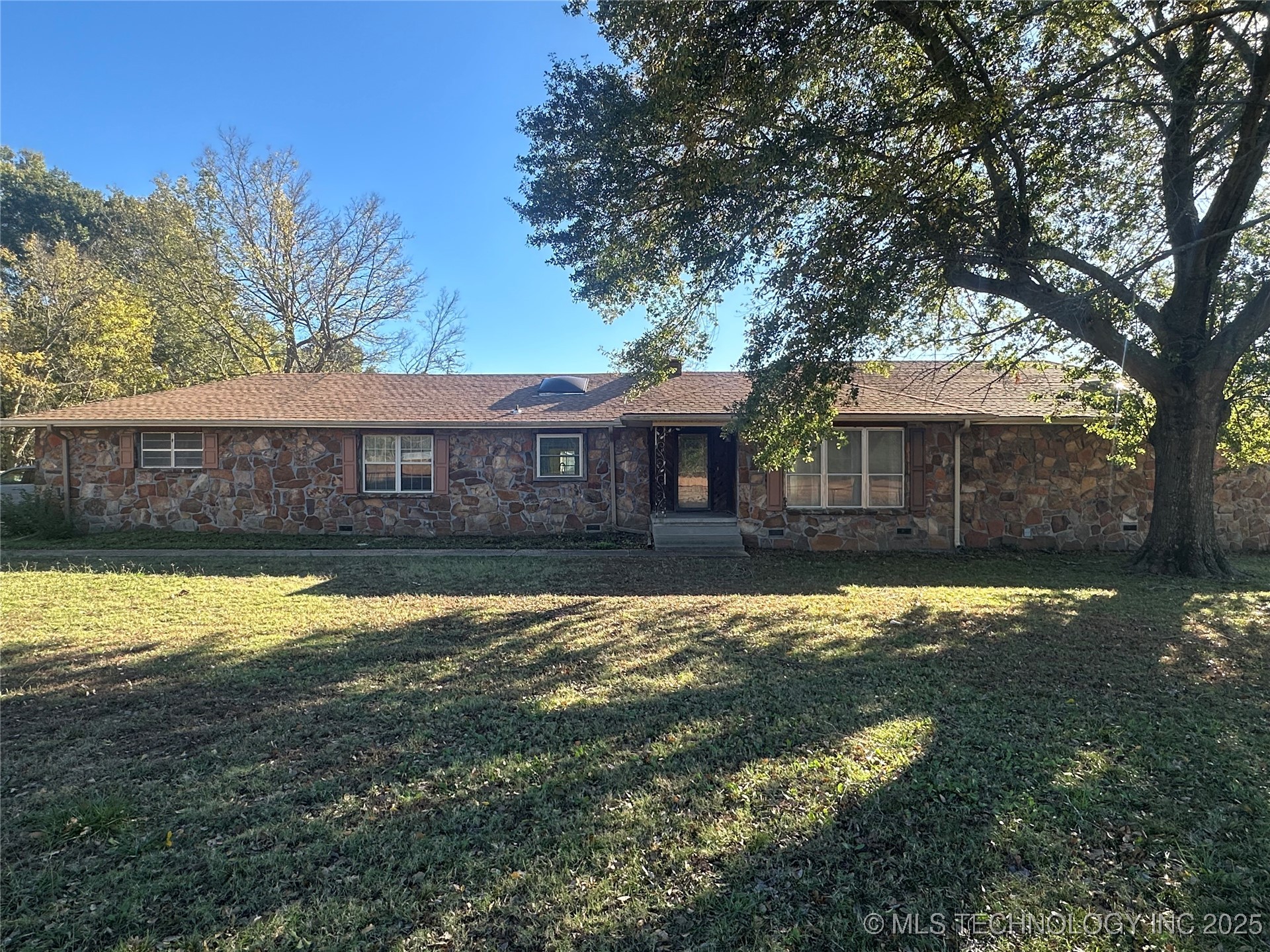 7889 W State Highway 31 Property Photo 1