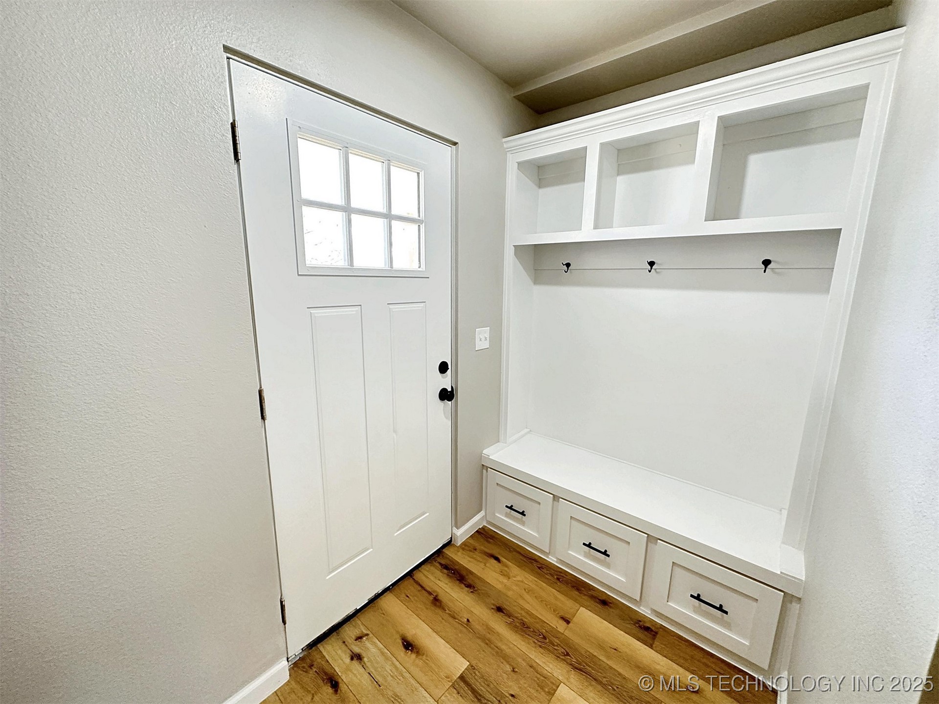260 Hickory Drive Property Photo 6