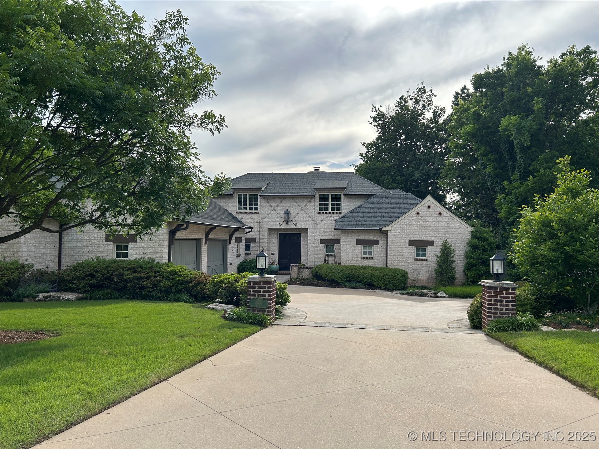 3150 S Zunis Place Property Photo