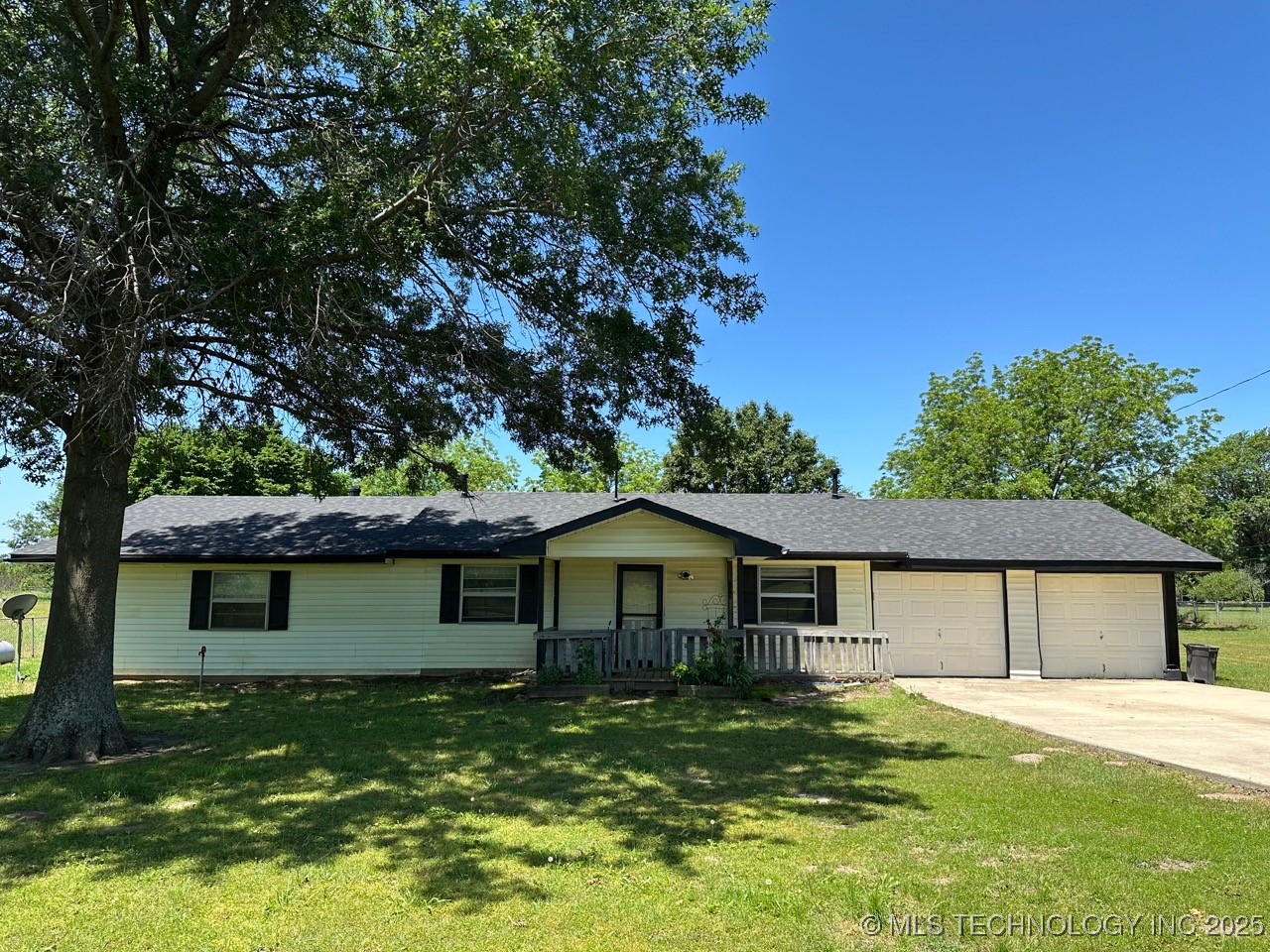 109948 S 4155 Road Property Photo 1