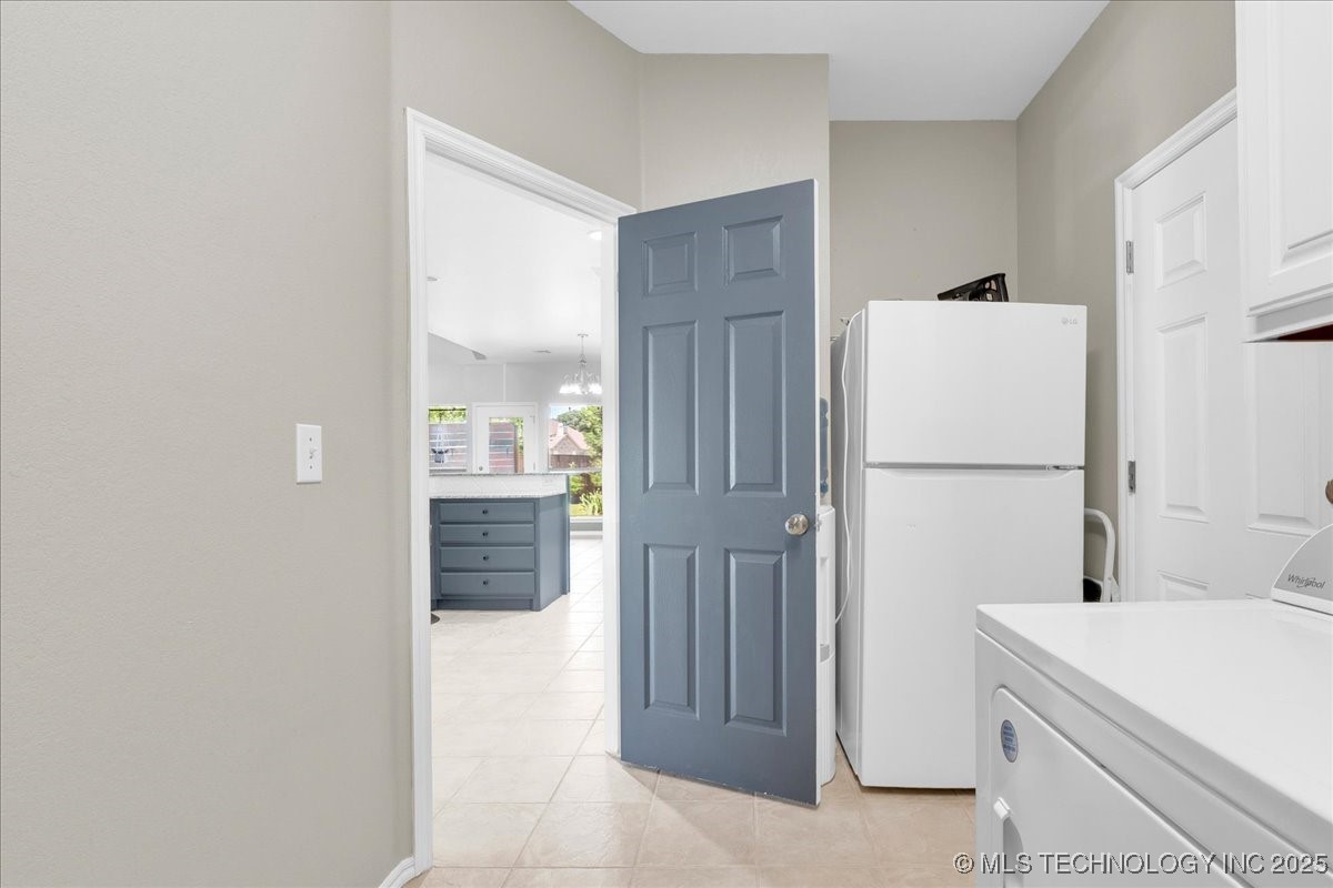 3000 S Tamarack Avenue Property Photo 32