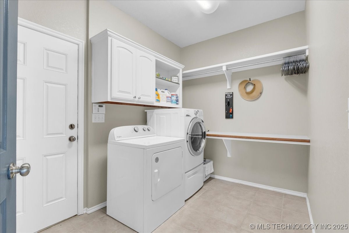 3000 S Tamarack Avenue Property Photo 33