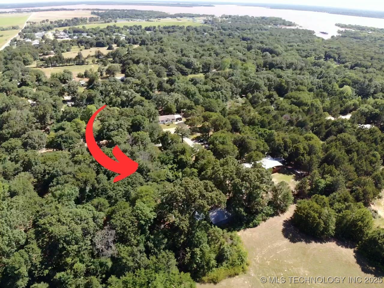 3868 Jannine Property Photo 1