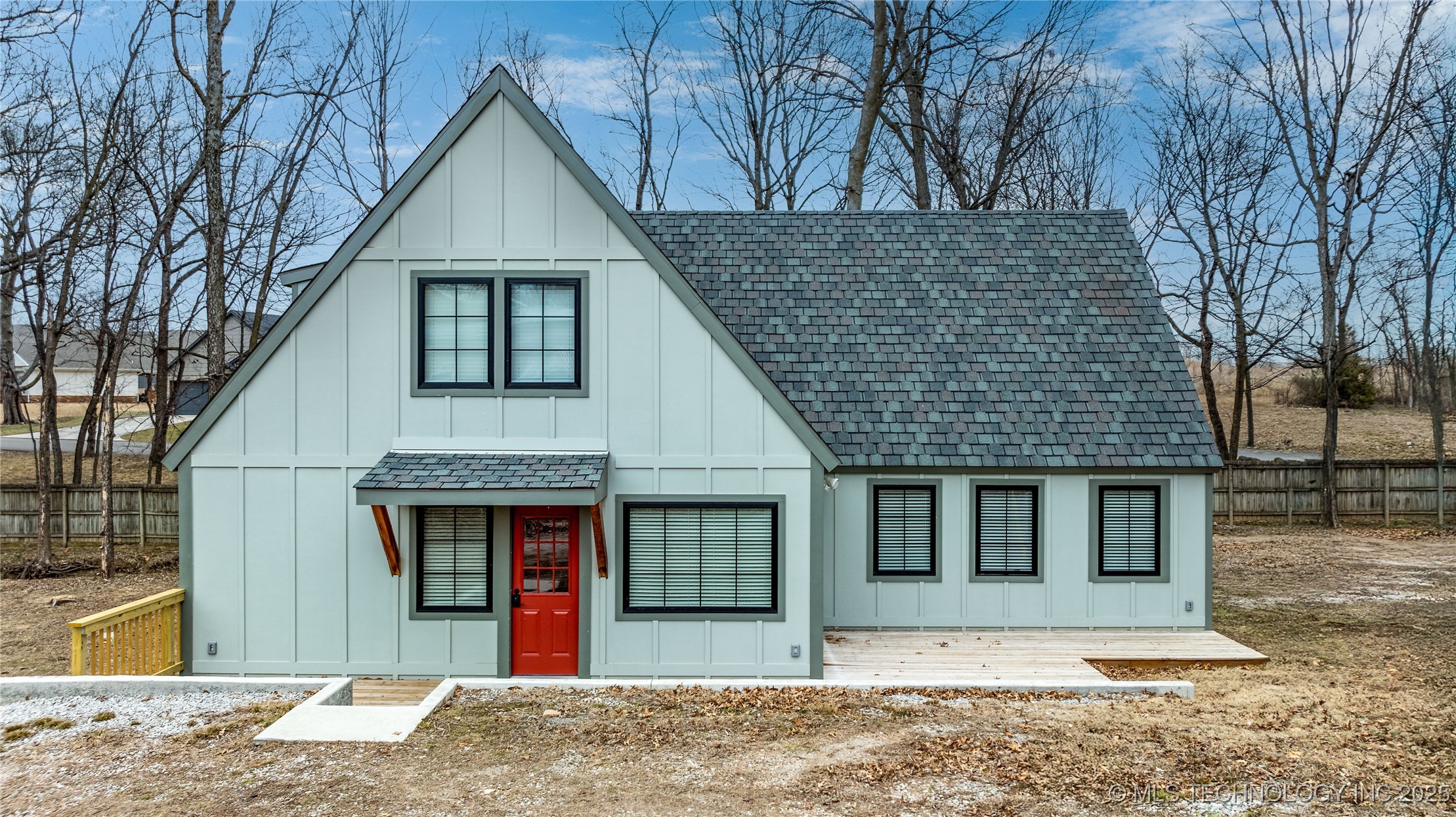 56648 Bloomer Road Property Photo 1
