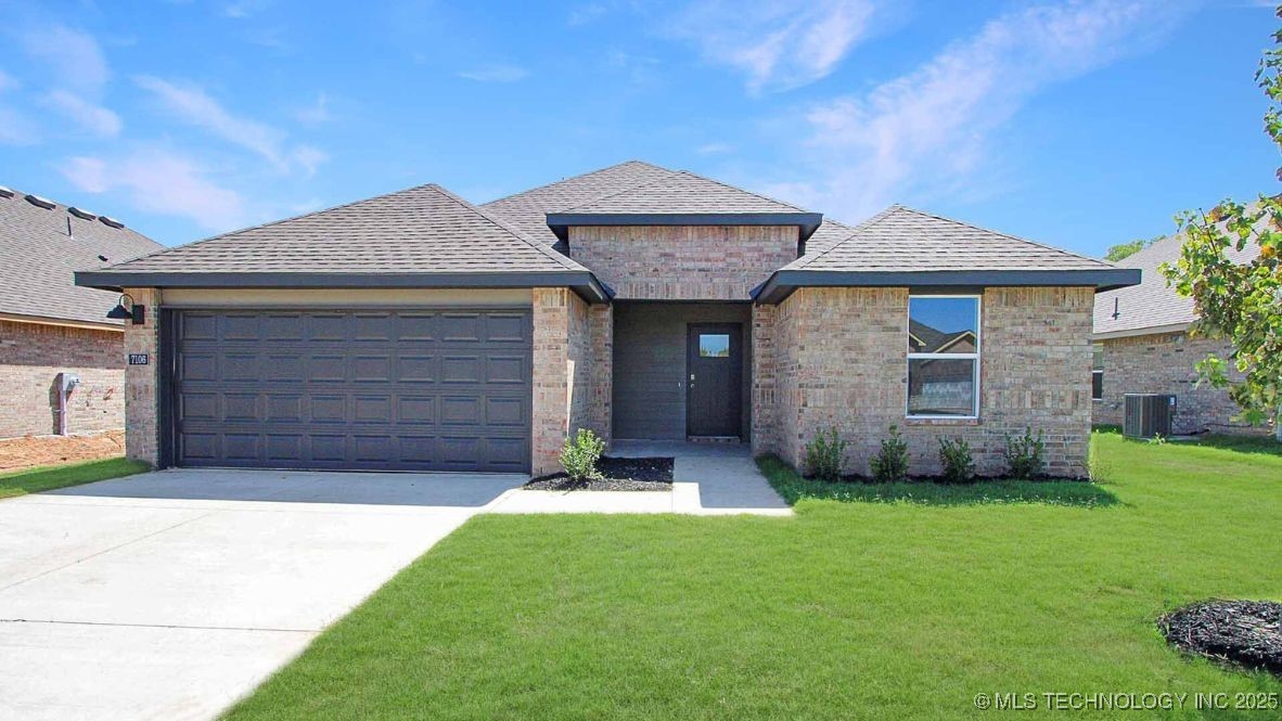 7232 E 155th Place S Property Photo 1