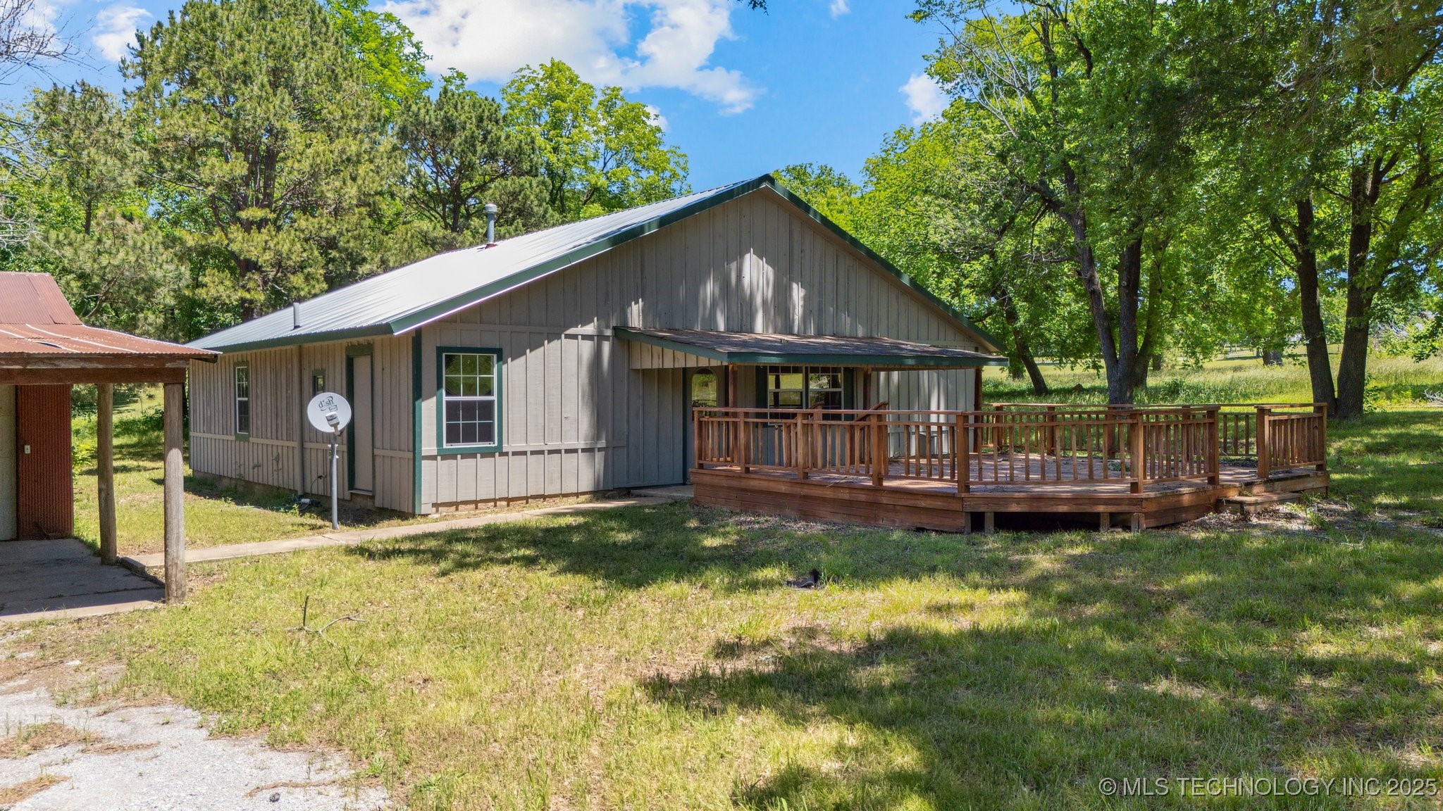 3709 E Hwy 412 Property Photo 1