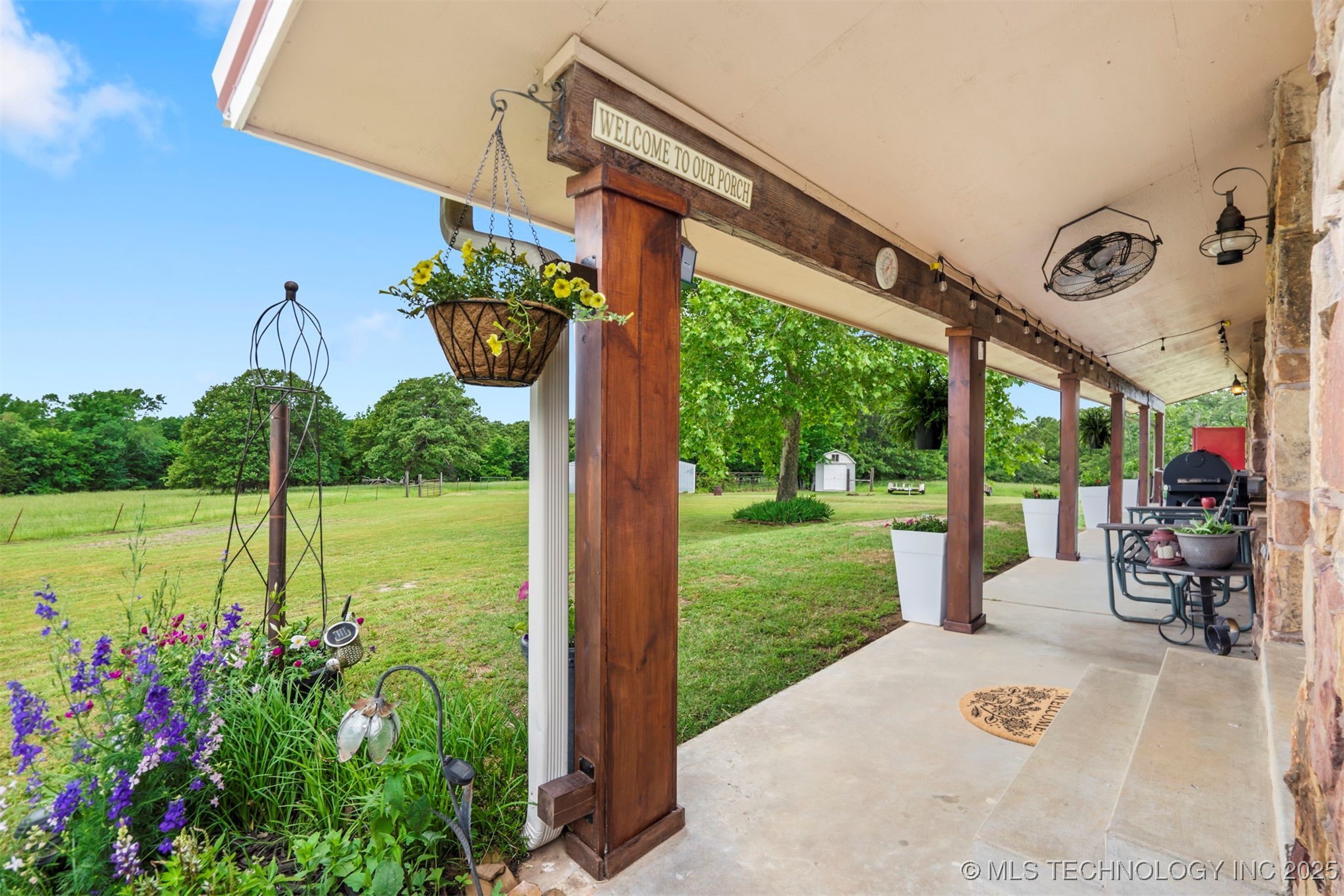 20700 E 420 Road Property Photo 8