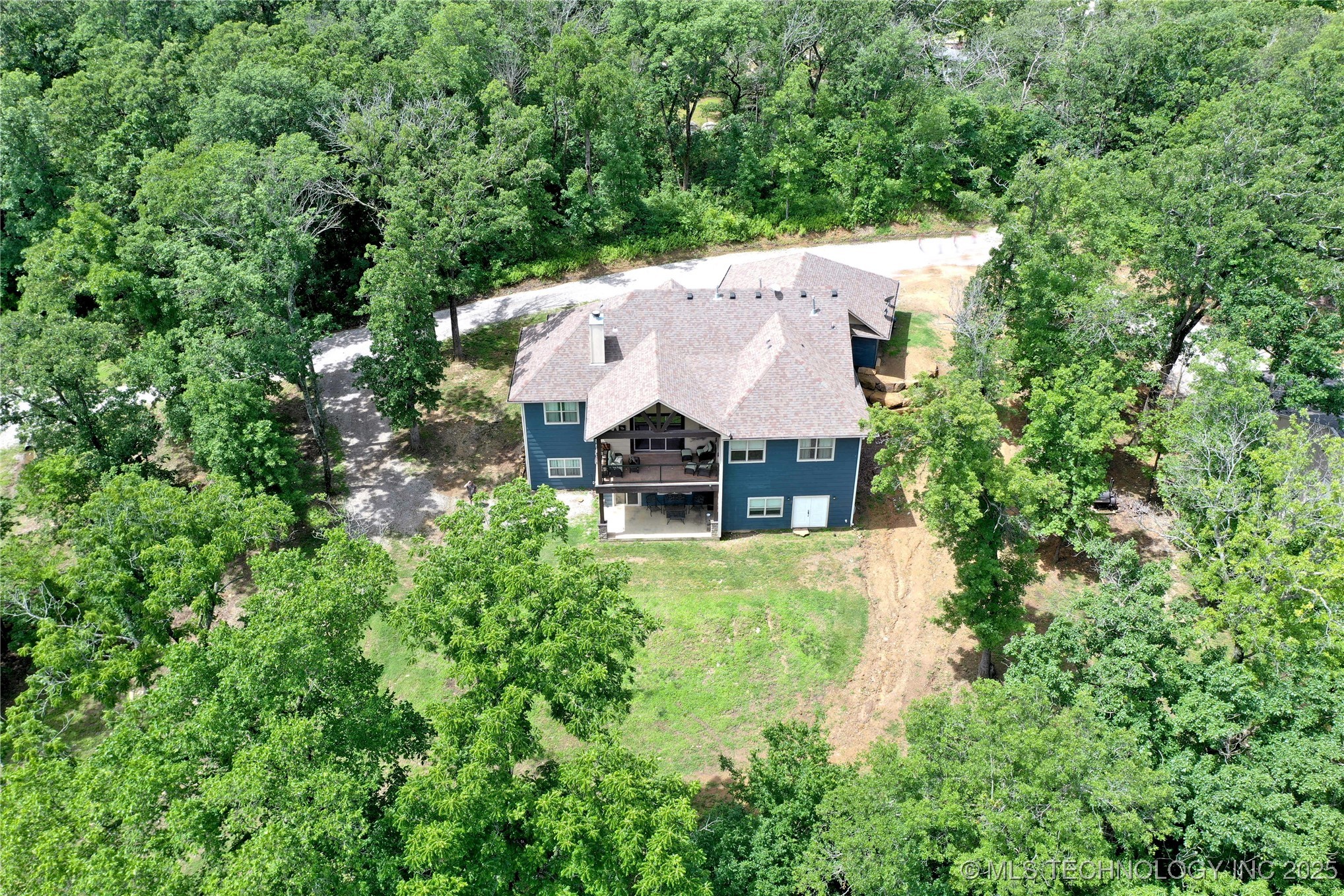 11802 Hickory Lane Property Photo 1