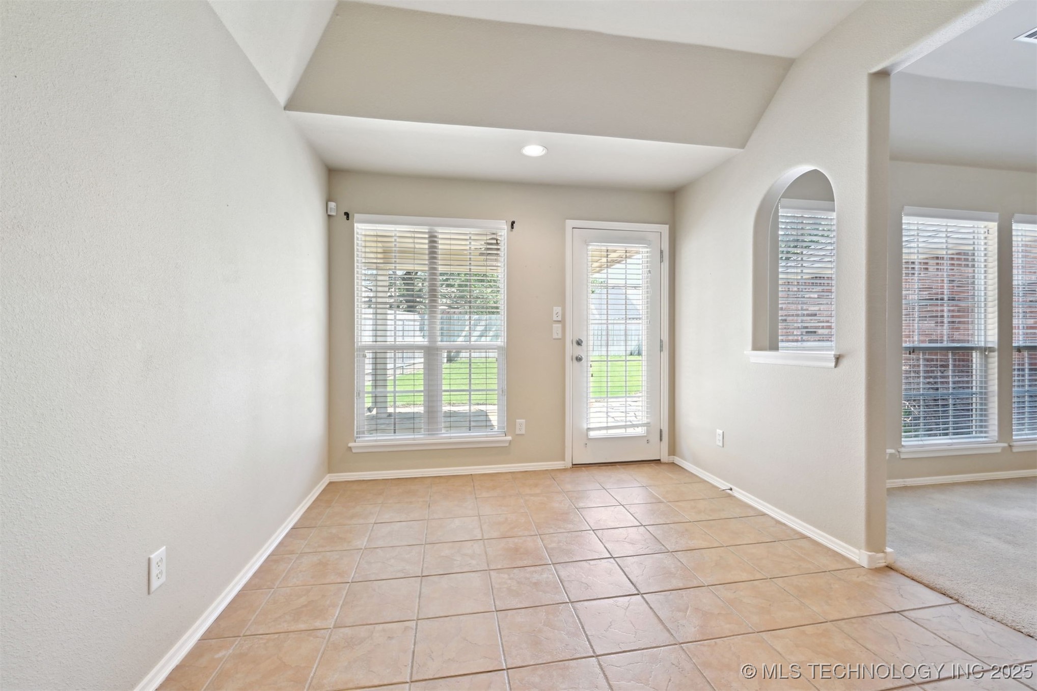 15337 E 89th Court North Property Photo 19