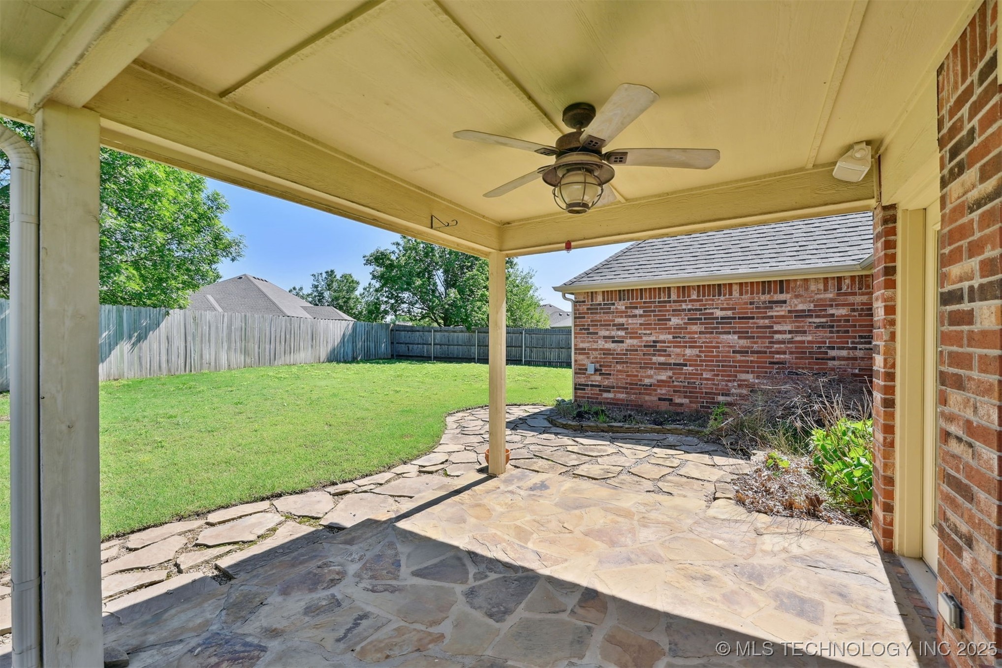 15337 E 89th Court North Property Photo 43