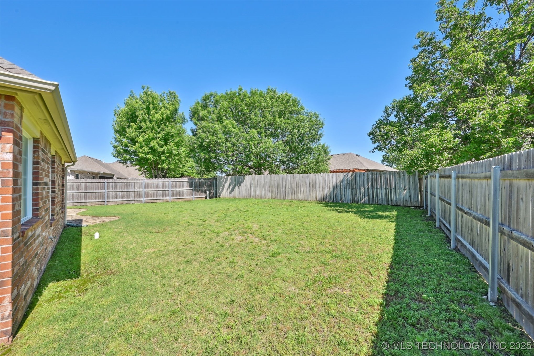 15337 E 89th Court North Property Photo 46