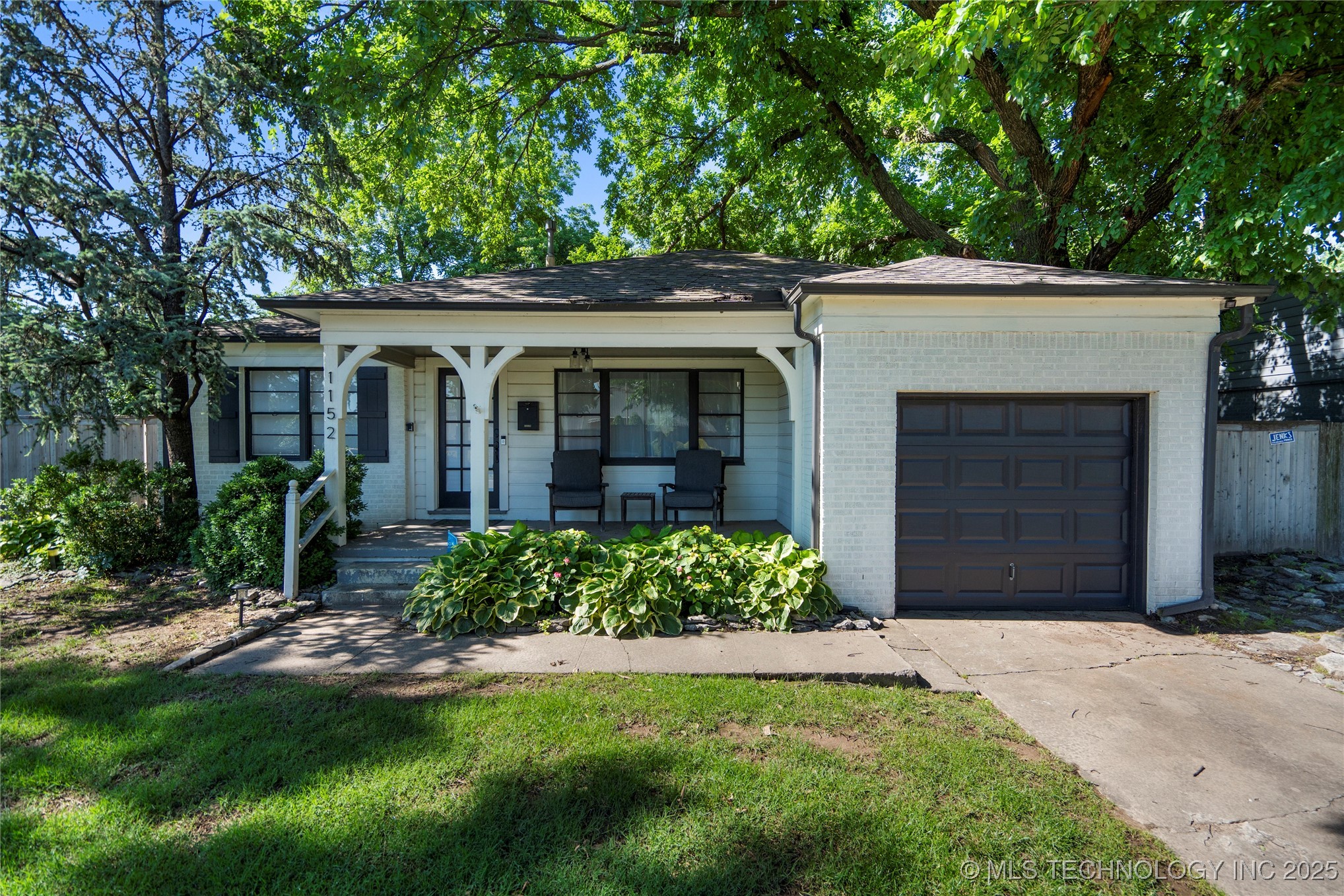 1152 E 49th Street Property Photo 1