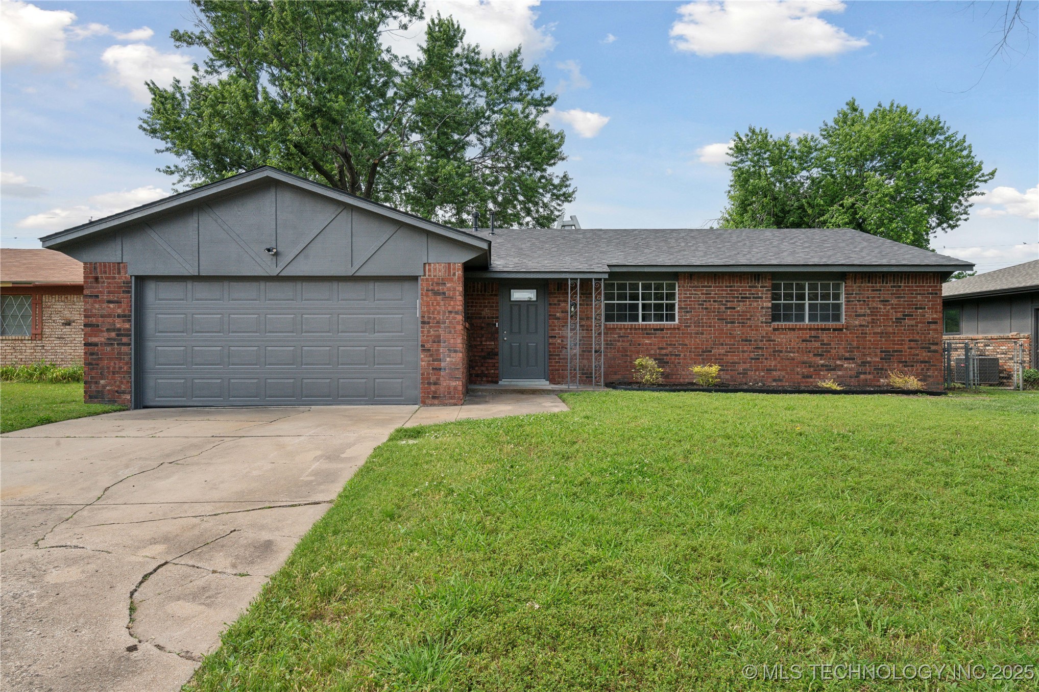 9307 E 56th Street Property Photo 1