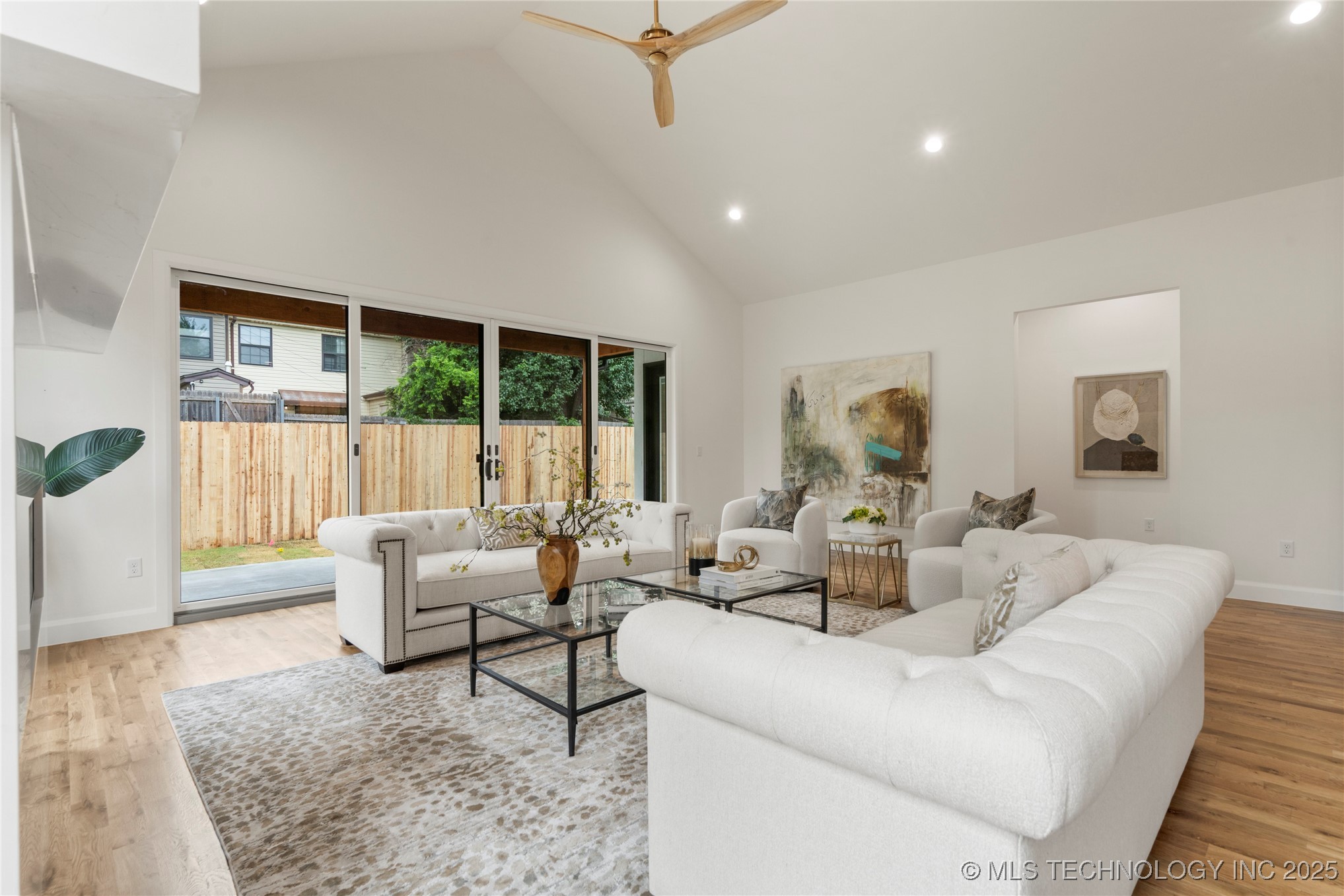 3917 S Madison Avenue Property Photo 16