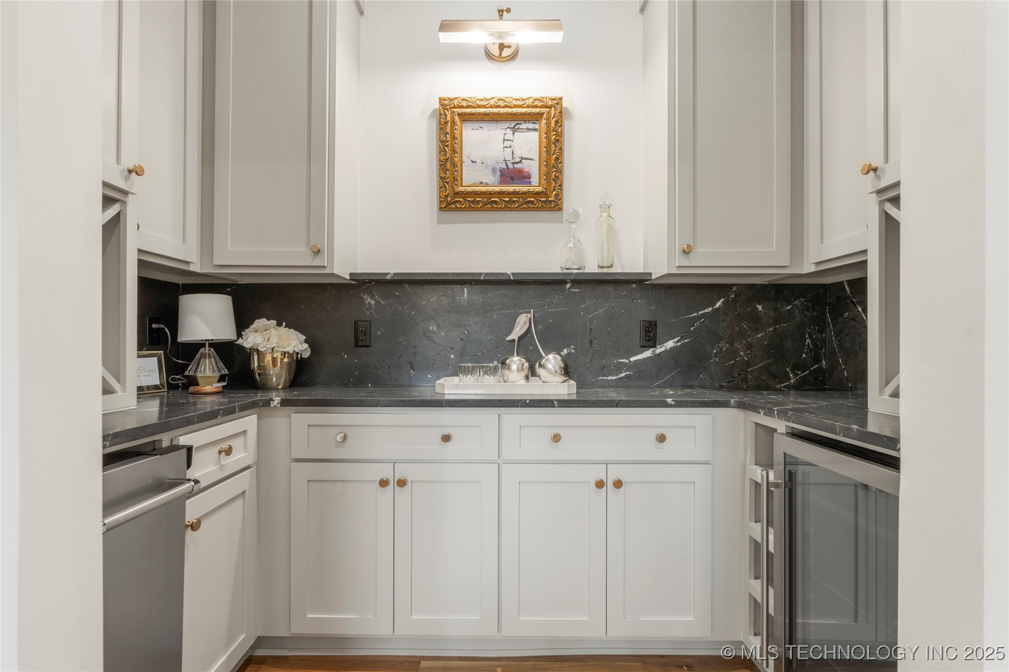 3917 S Madison Avenue Property Photo 17