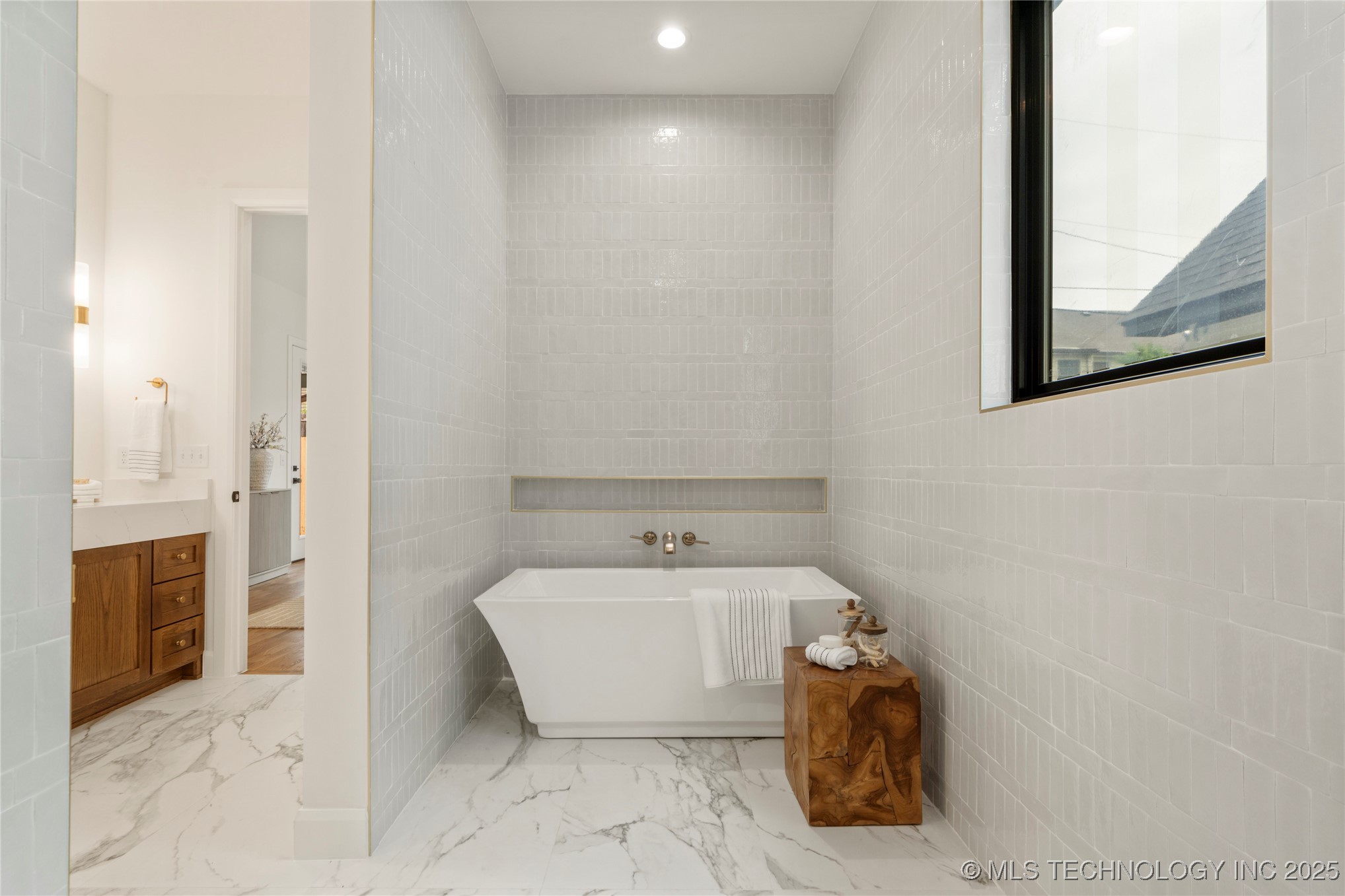 3917 S Madison Avenue Property Photo 23