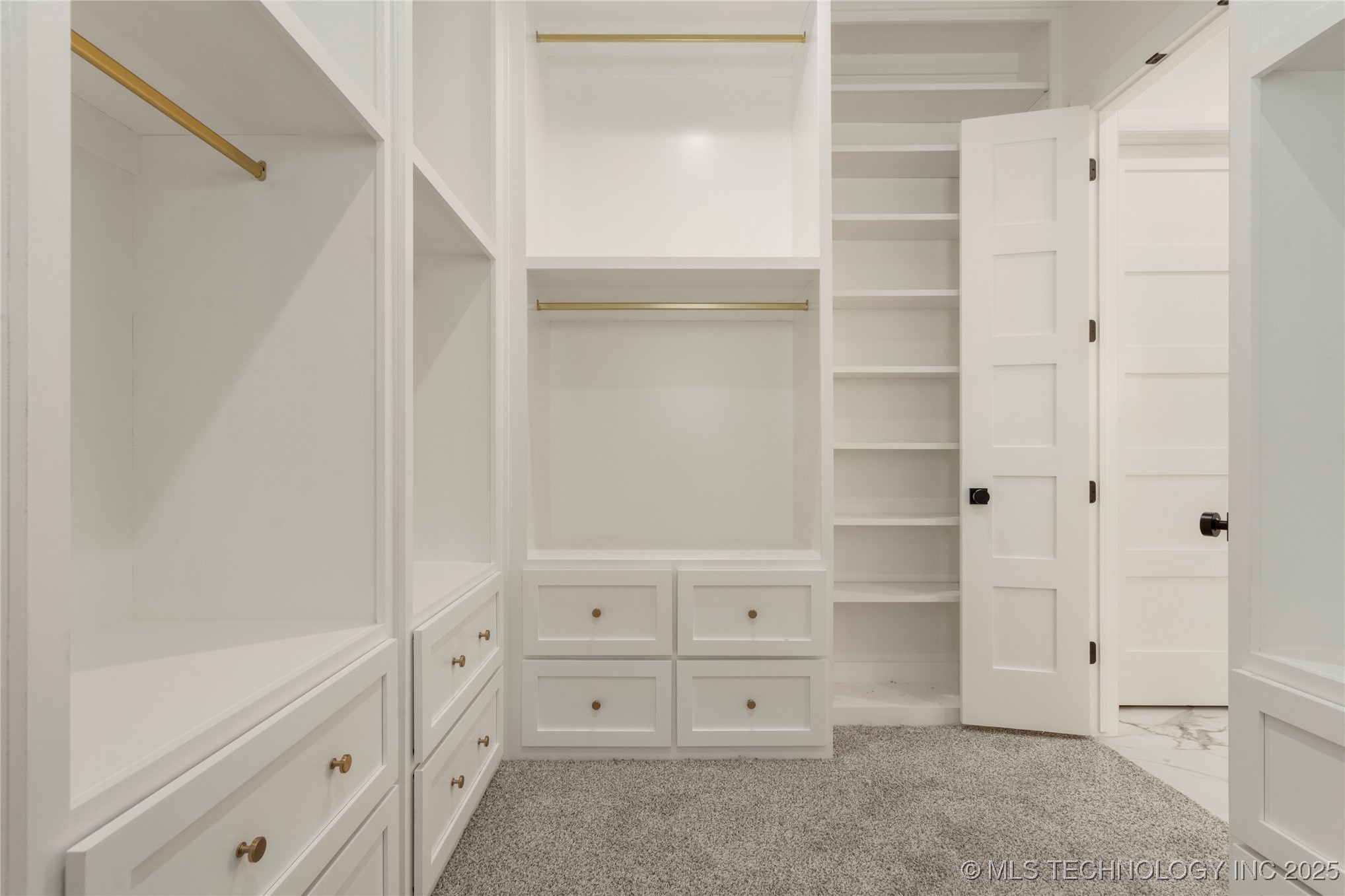 3917 S Madison Avenue Property Photo 25