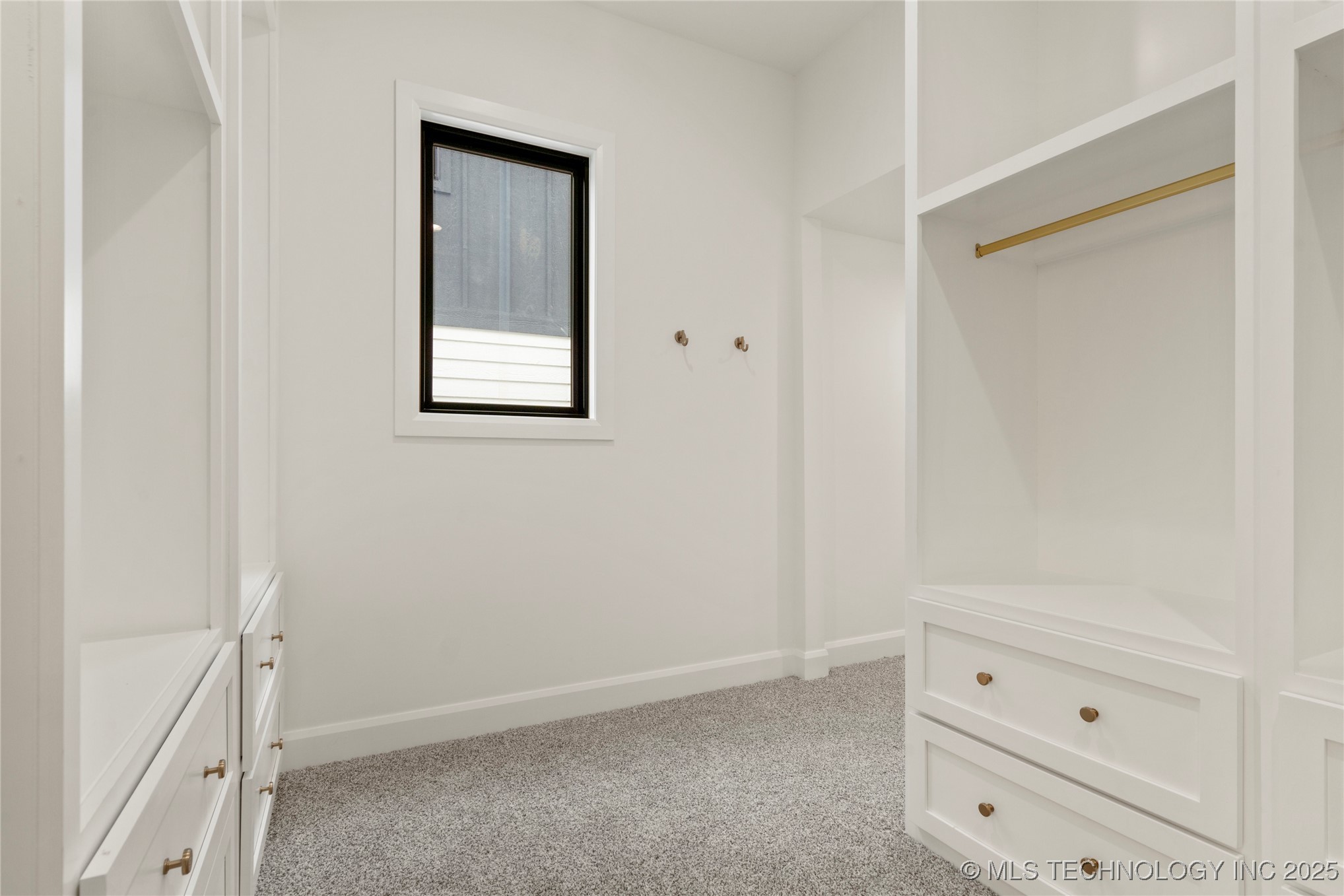 3917 S Madison Avenue Property Photo 26