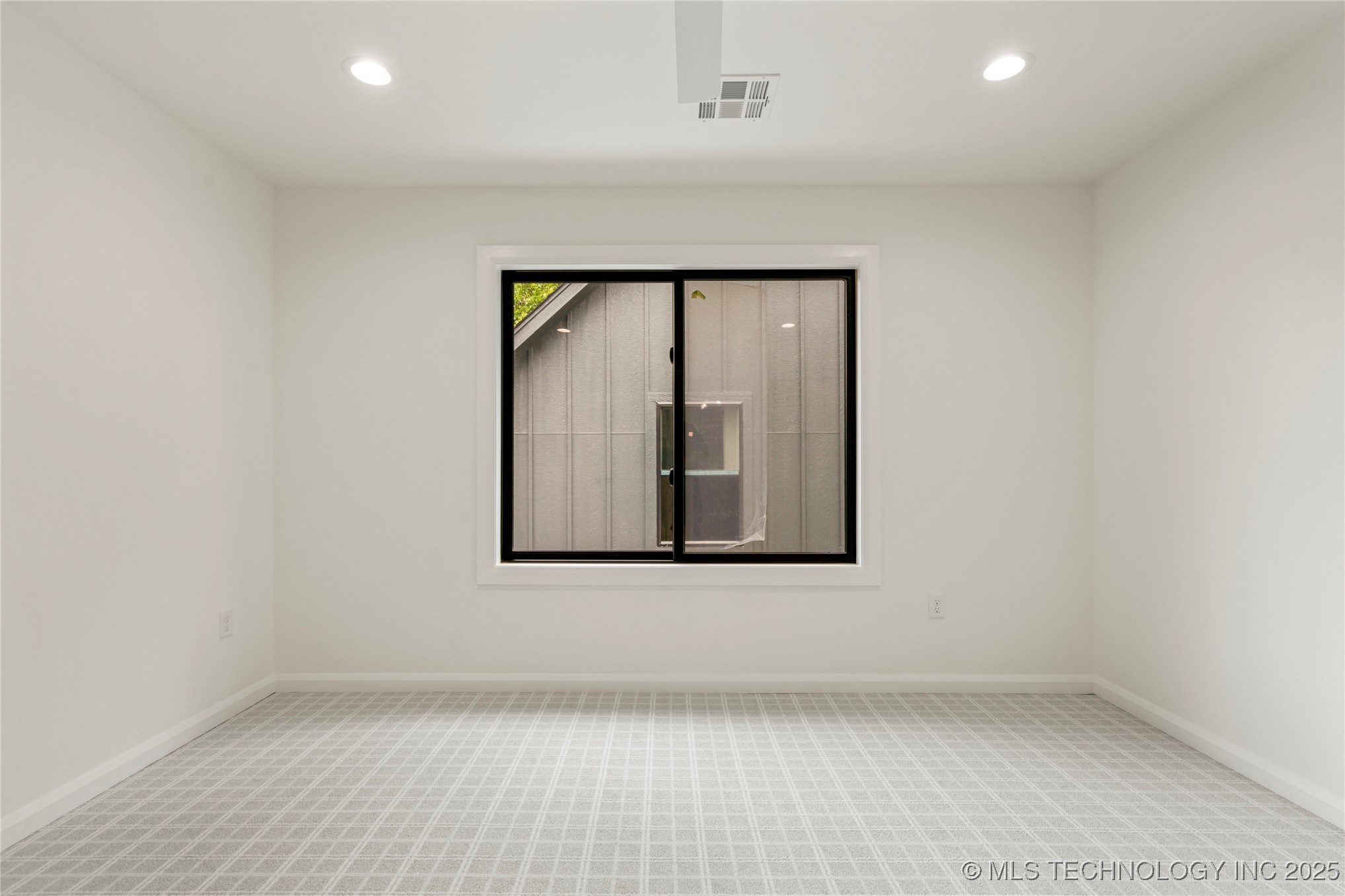 3917 S Madison Avenue Property Photo 39
