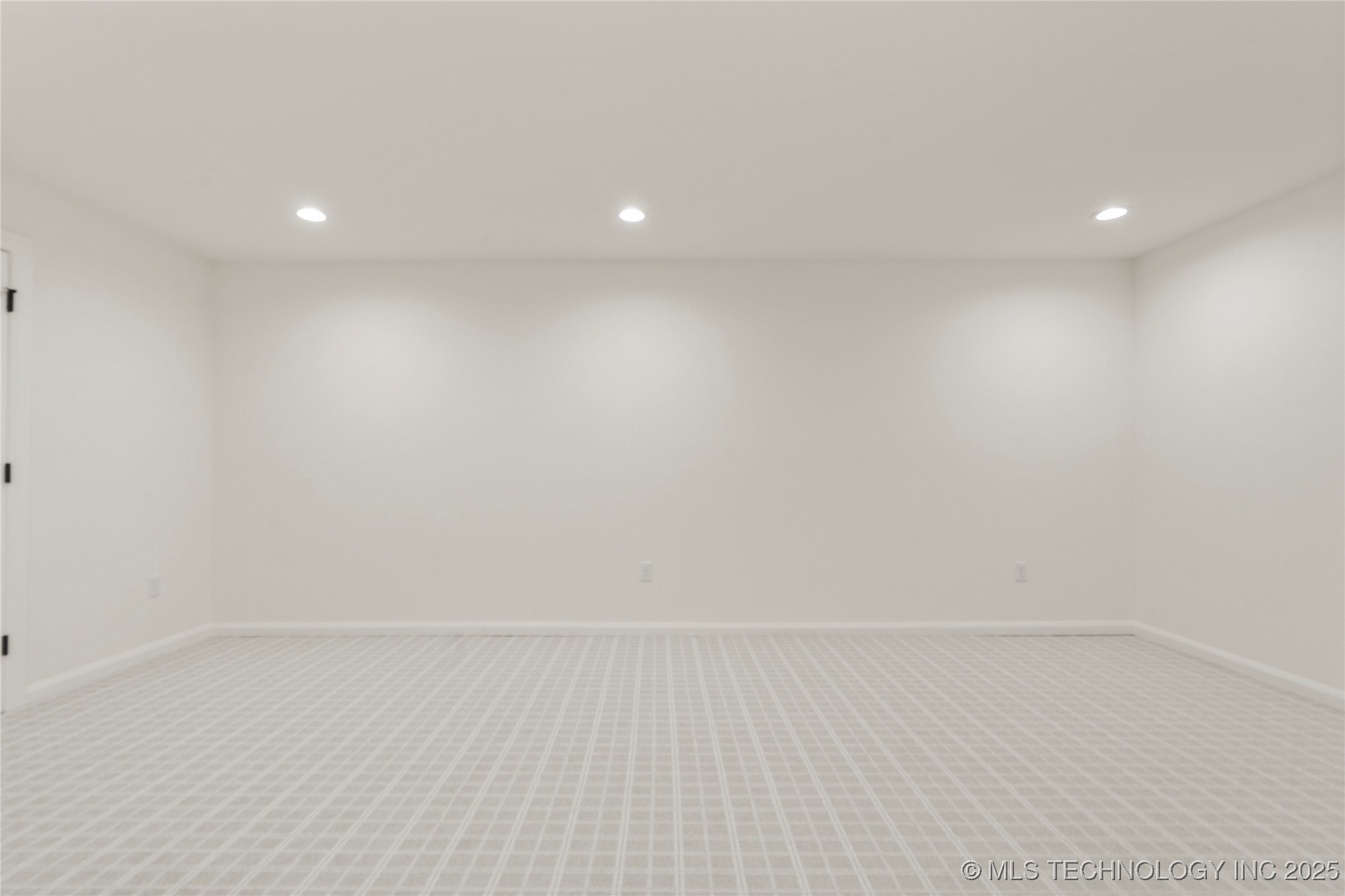 3917 S Madison Avenue Property Photo 43