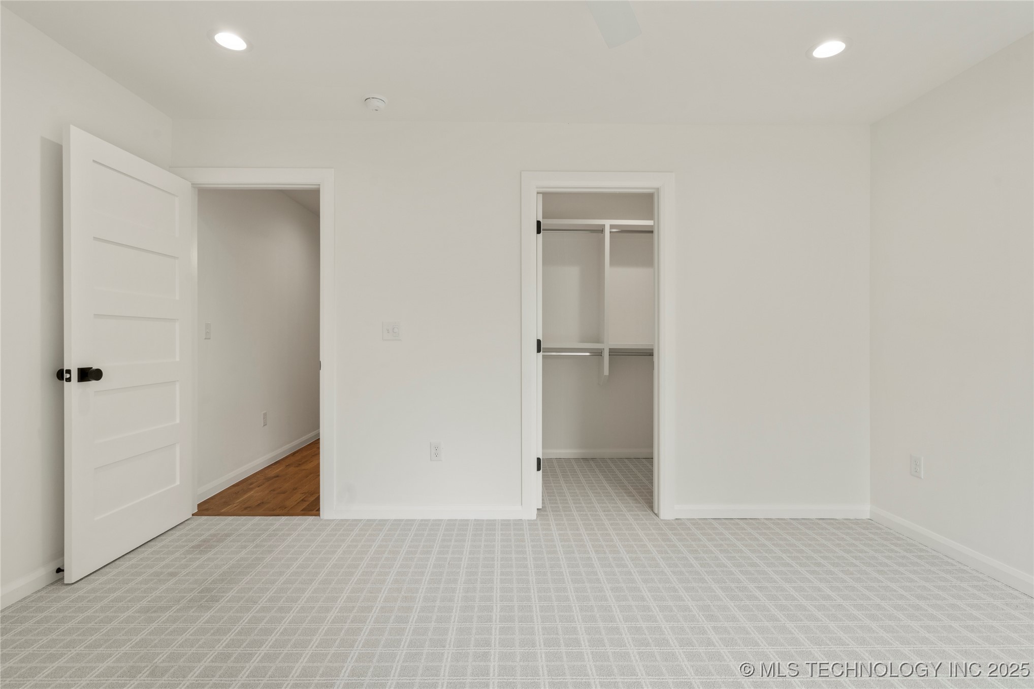 3917 S Madison Avenue Property Photo 46