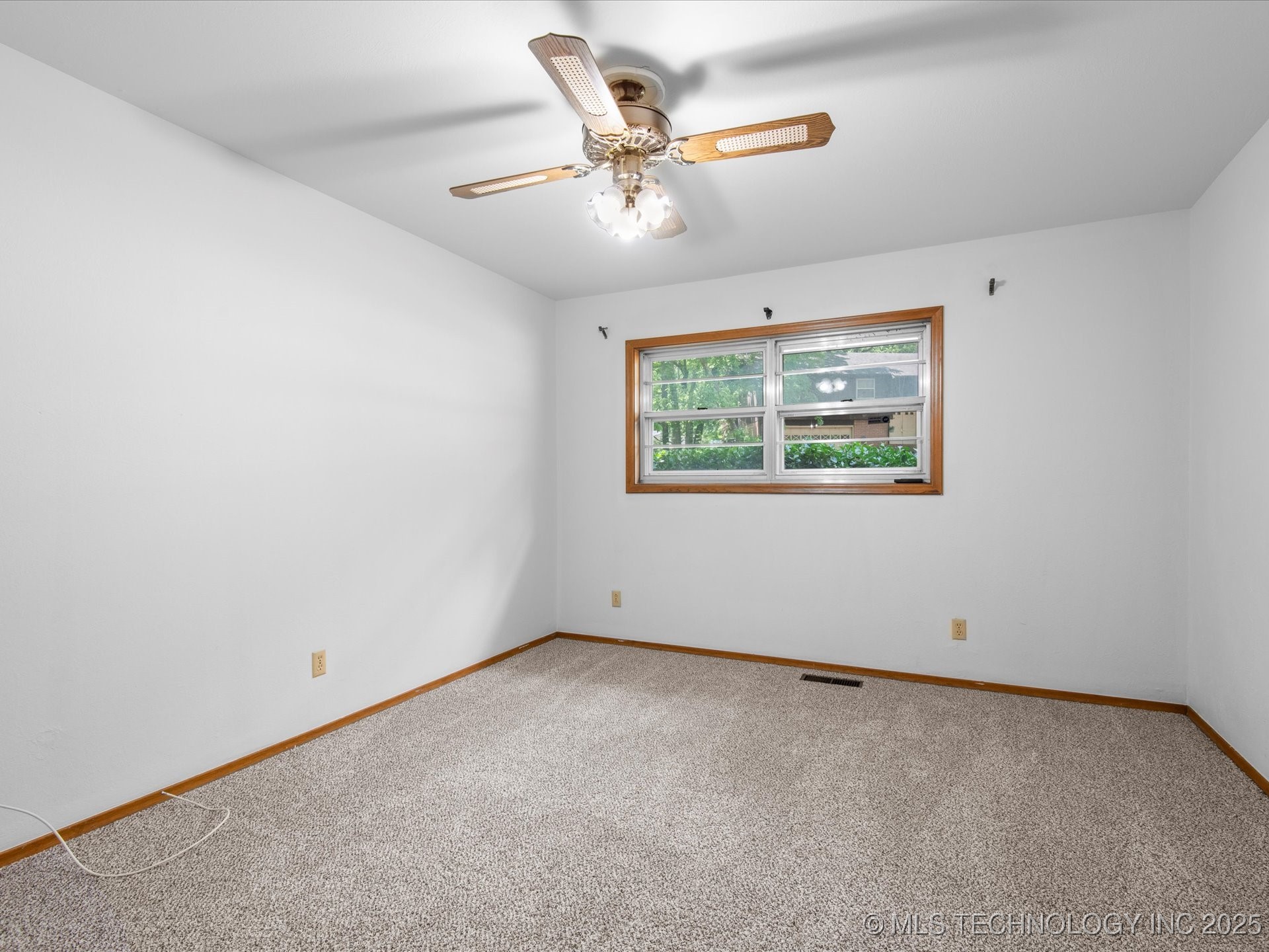 938 Briarwood Drive Property Photo 21