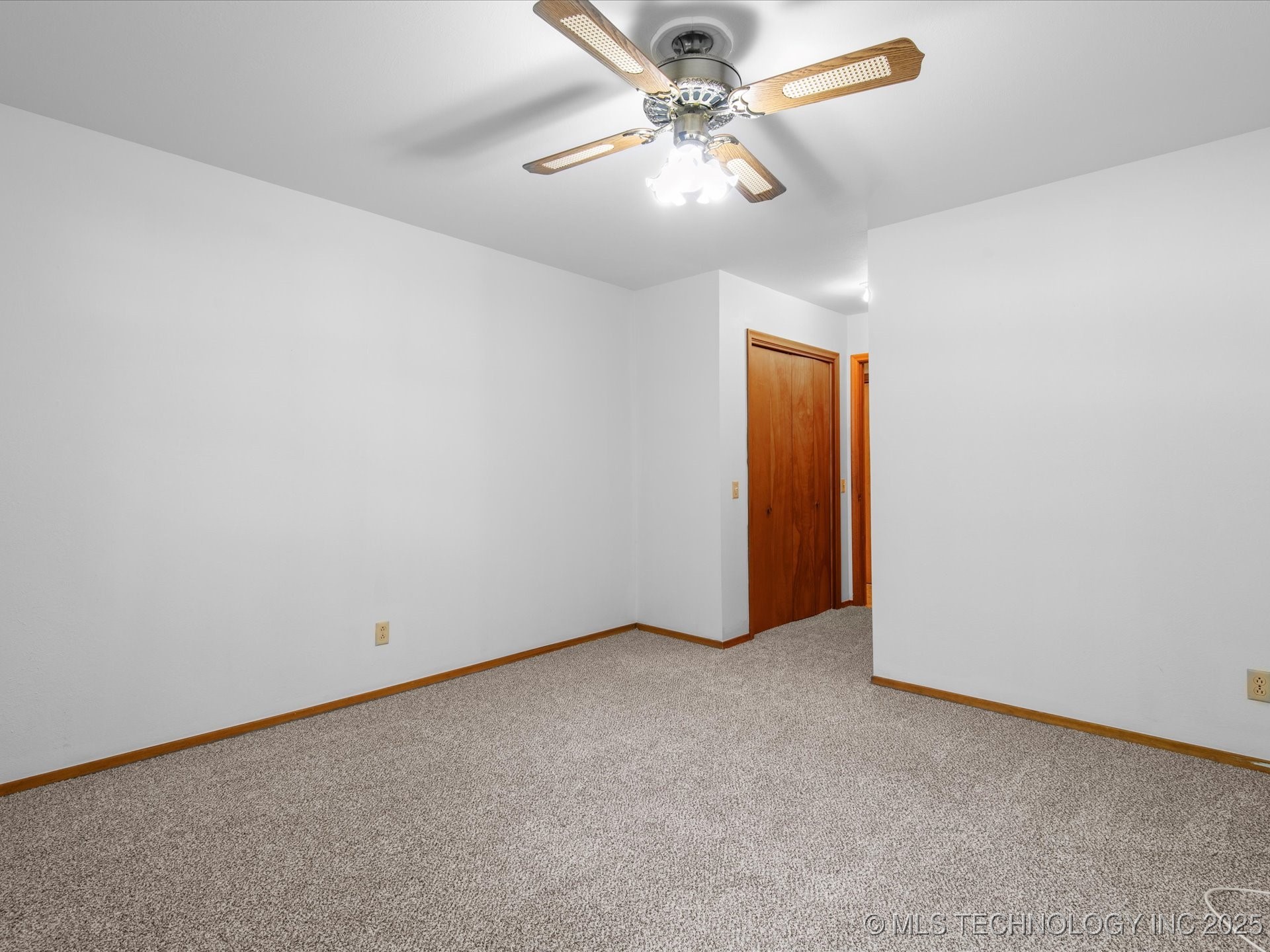 938 Briarwood Drive Property Photo 22