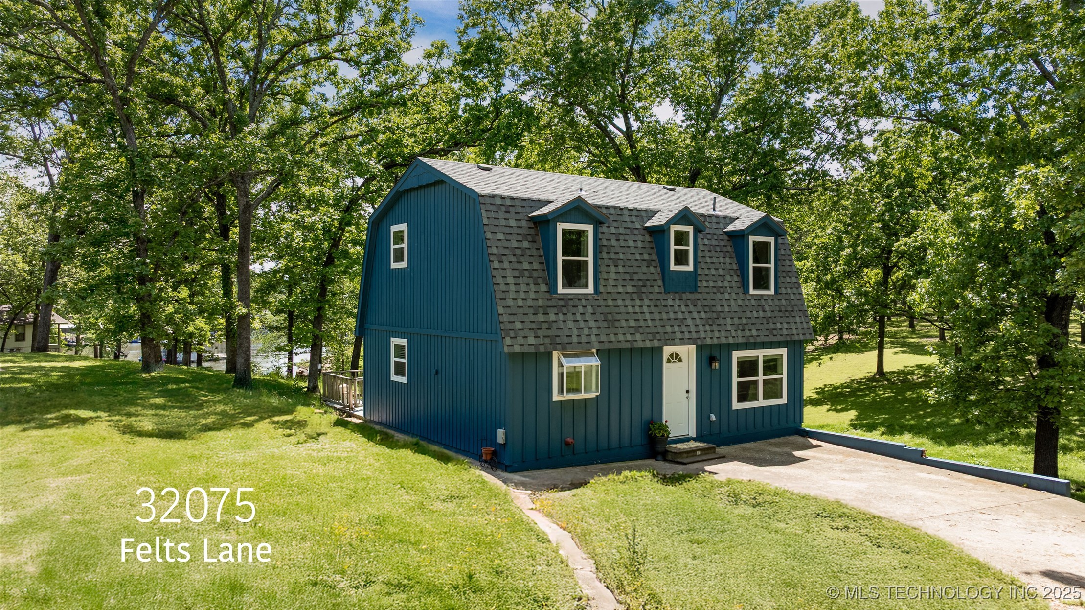 32075 Felts Lane Property Photo 1