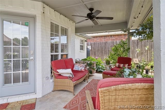 3305 N Gum Place Property Photo 30