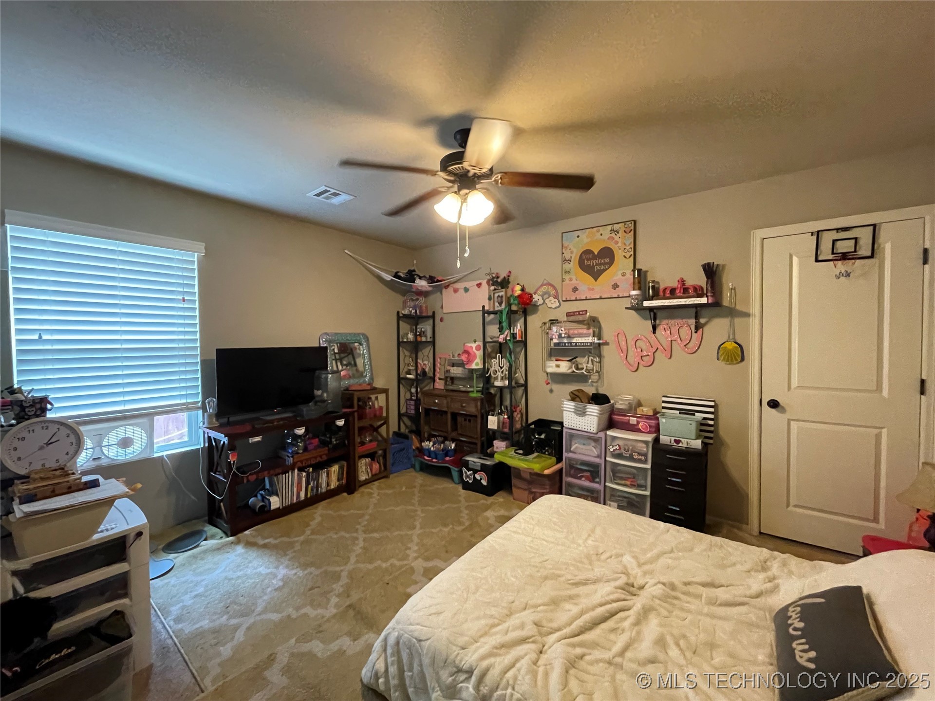 2613 W Van Buren Court Property Photo 6