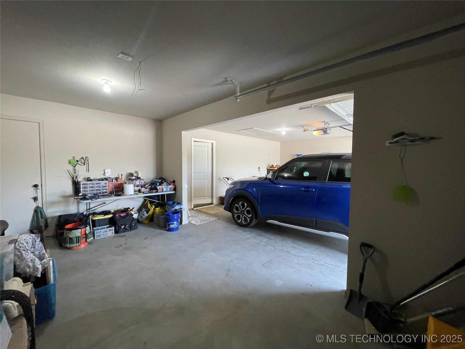 2613 W Van Buren Court Property Photo 43