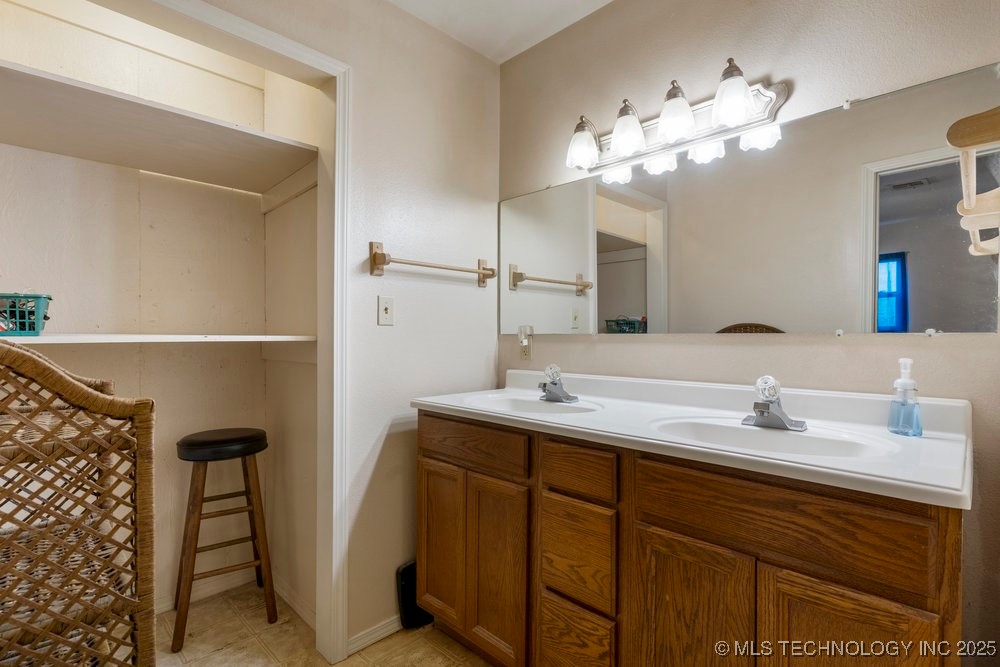 26230 Ash Road Property Photo 49