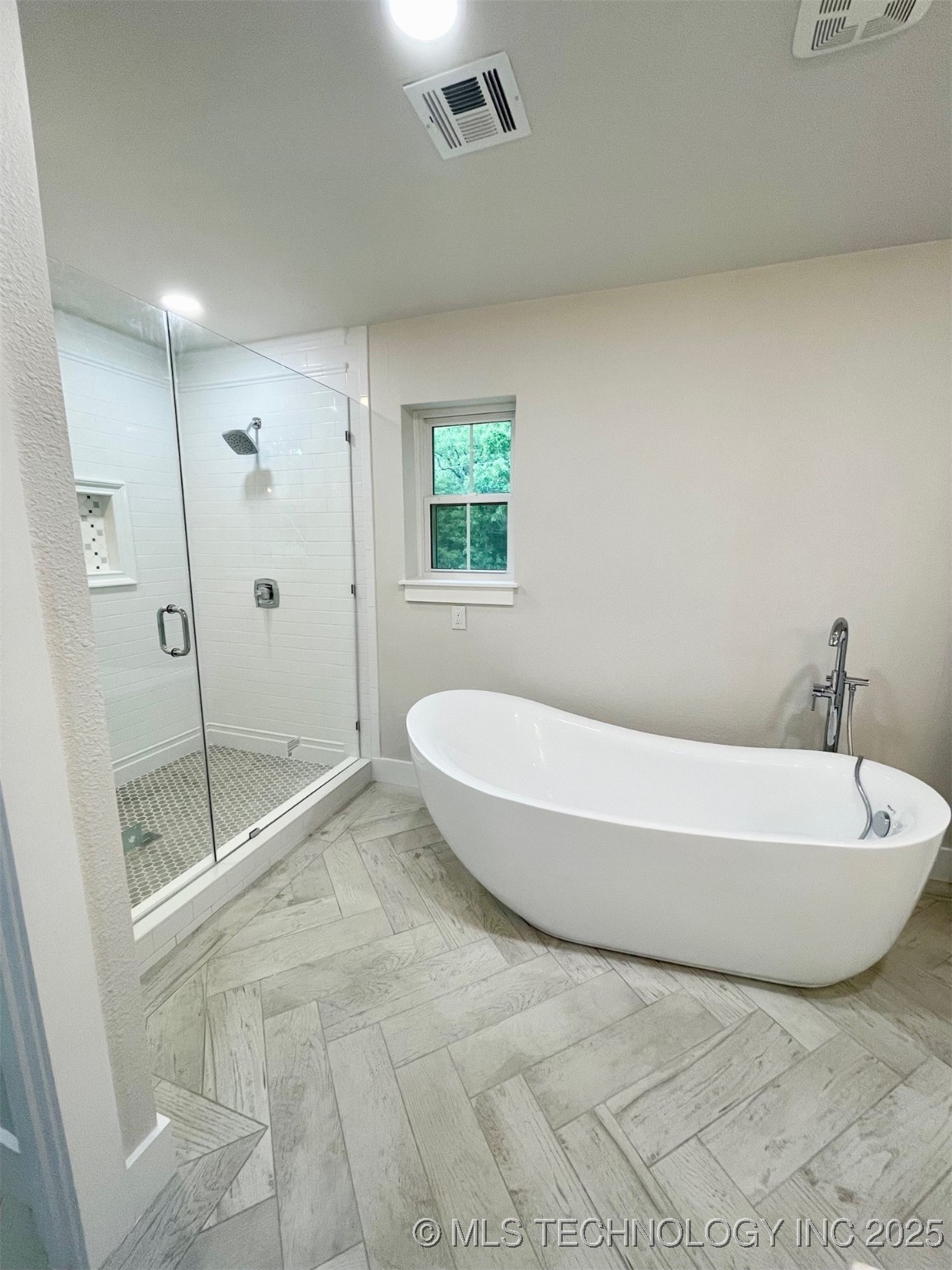 228 W Hickory Drive Property Photo 42