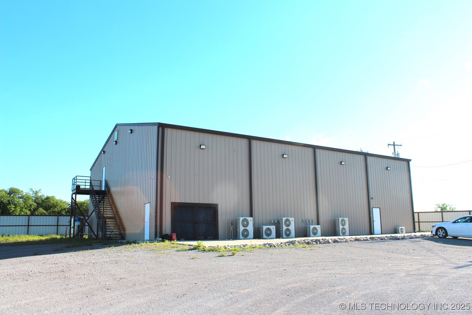 1601 Refinery Road Property Photo