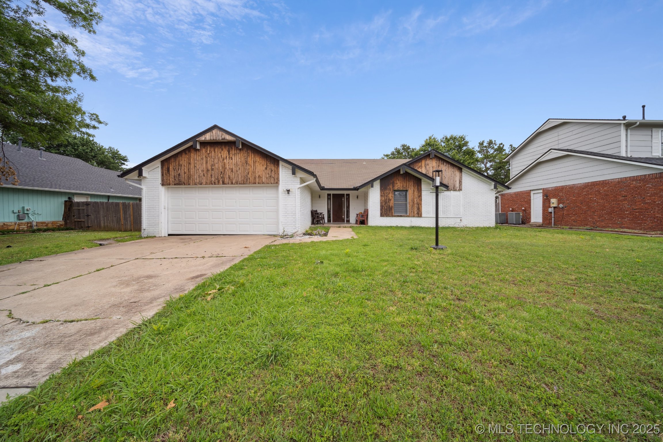 6407 S 110th East Avenue Property Photo 1