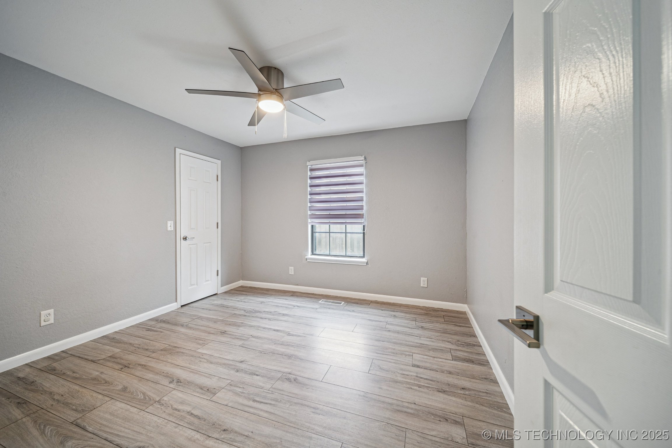 6407 S 110th East Avenue Property Photo 28