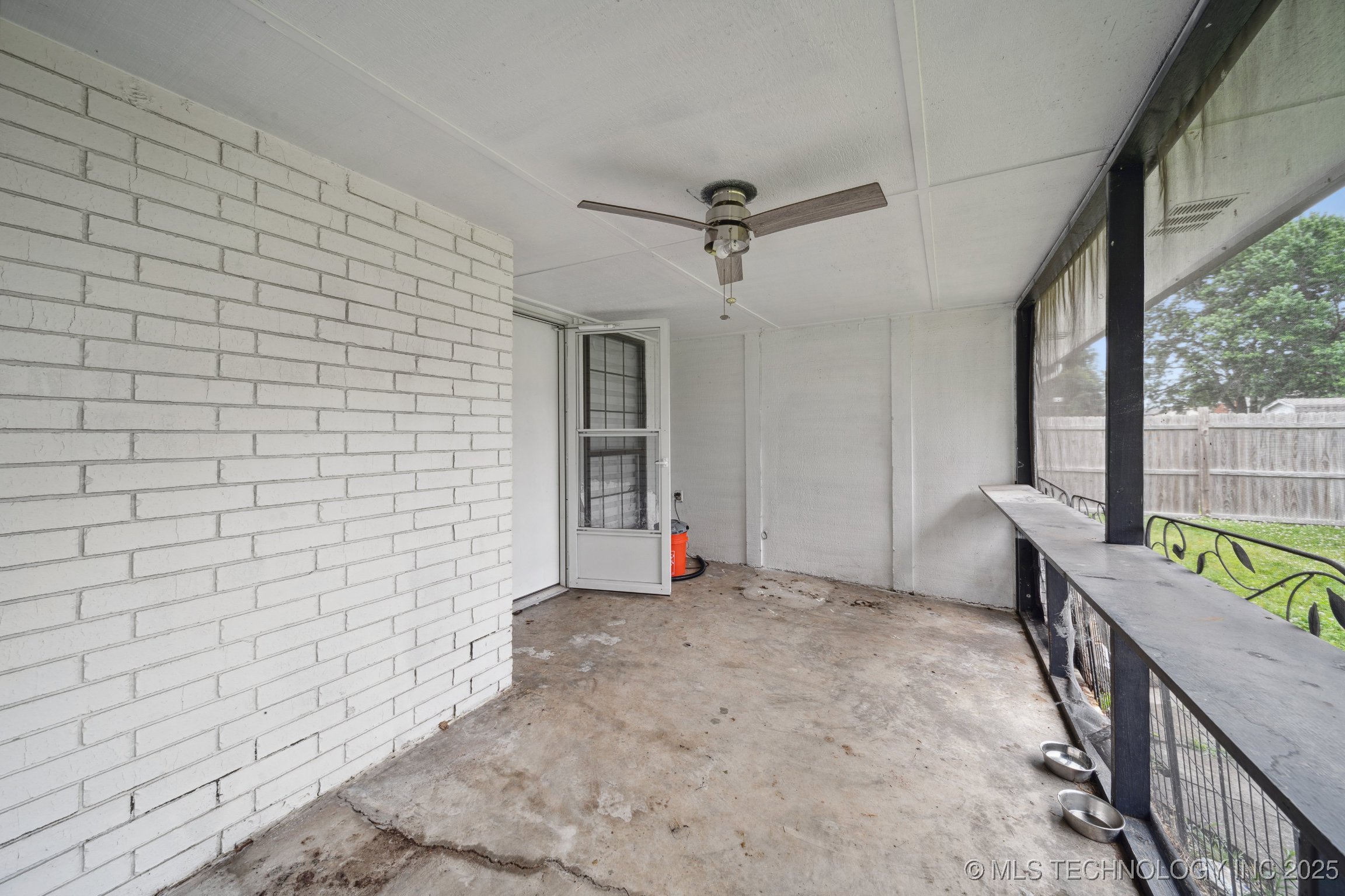 6407 S 110th East Avenue Property Photo 32