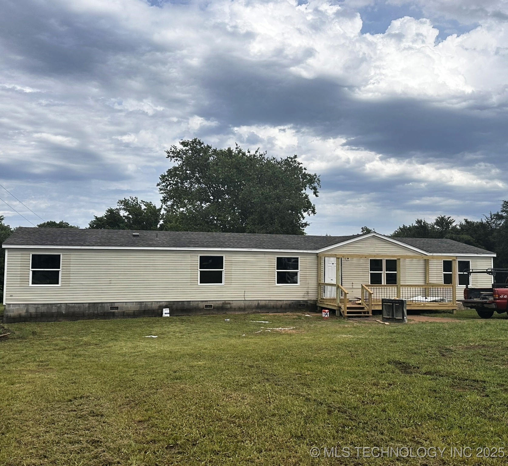 1148 Elm Property Photo 1