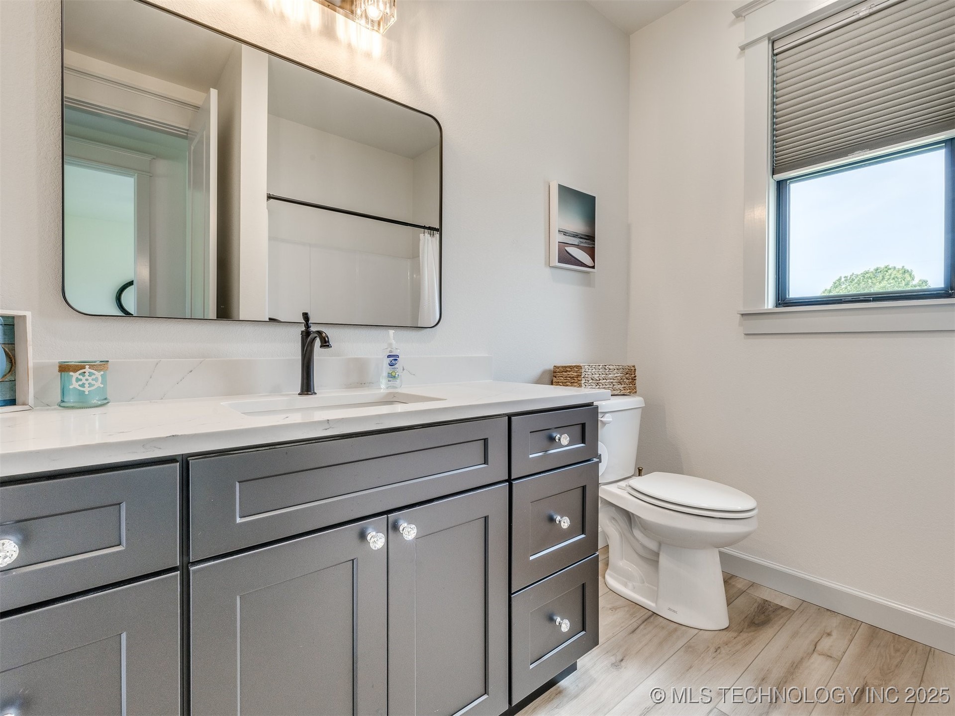 8859 N 50th West Avenue Property Photo 45