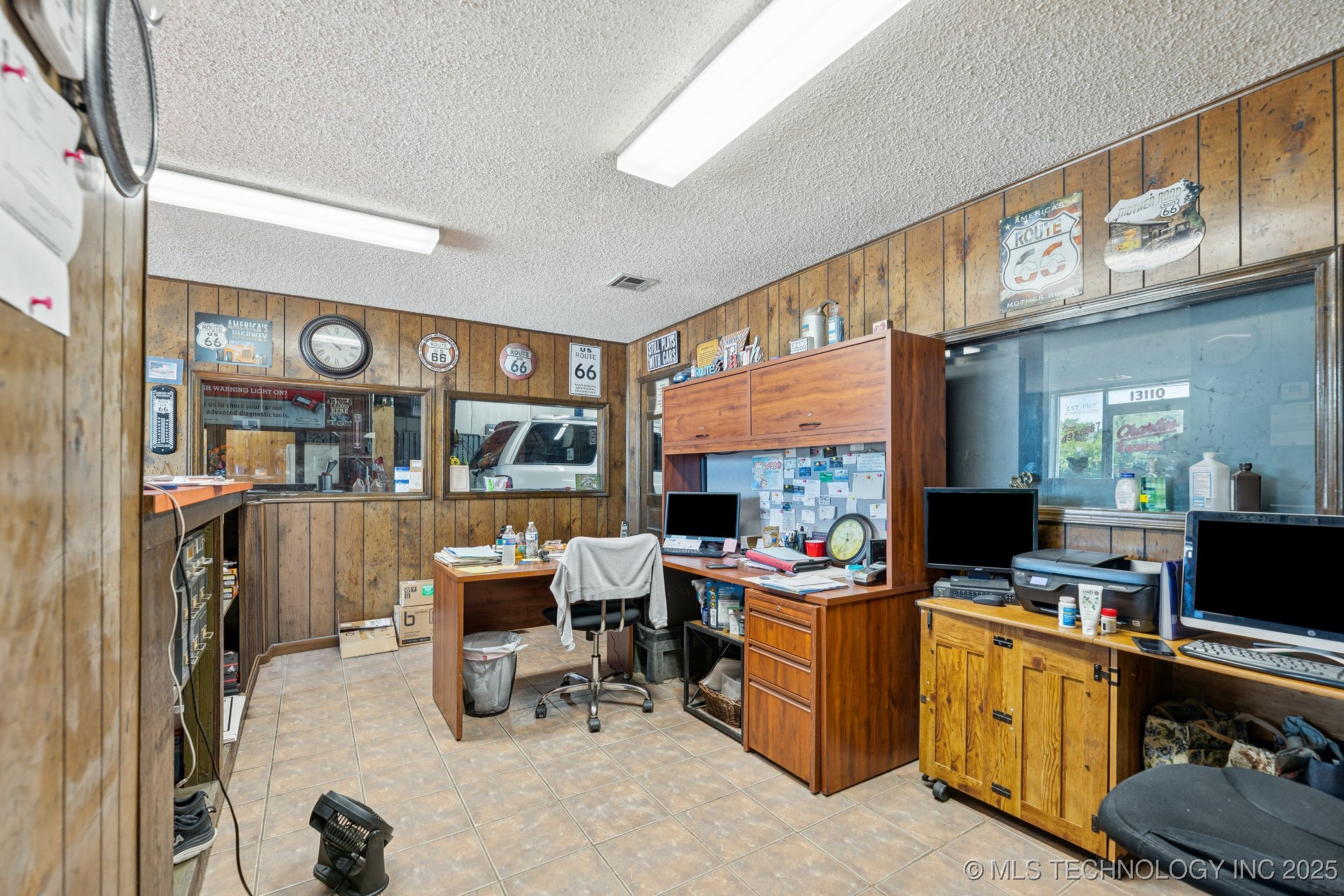 13110 E 11th Street Property Photo 6