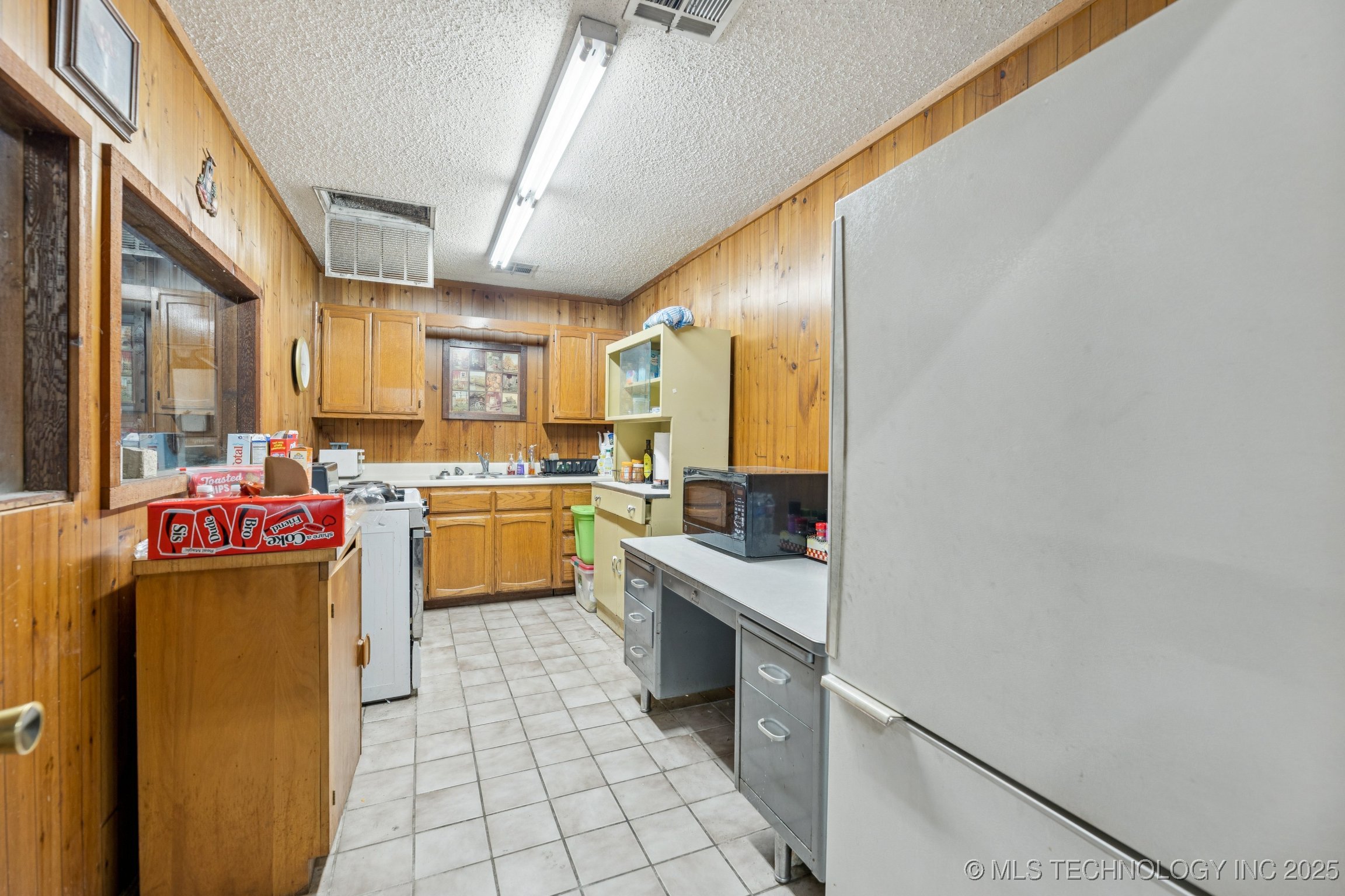 13110 E 11th Street Property Photo 11