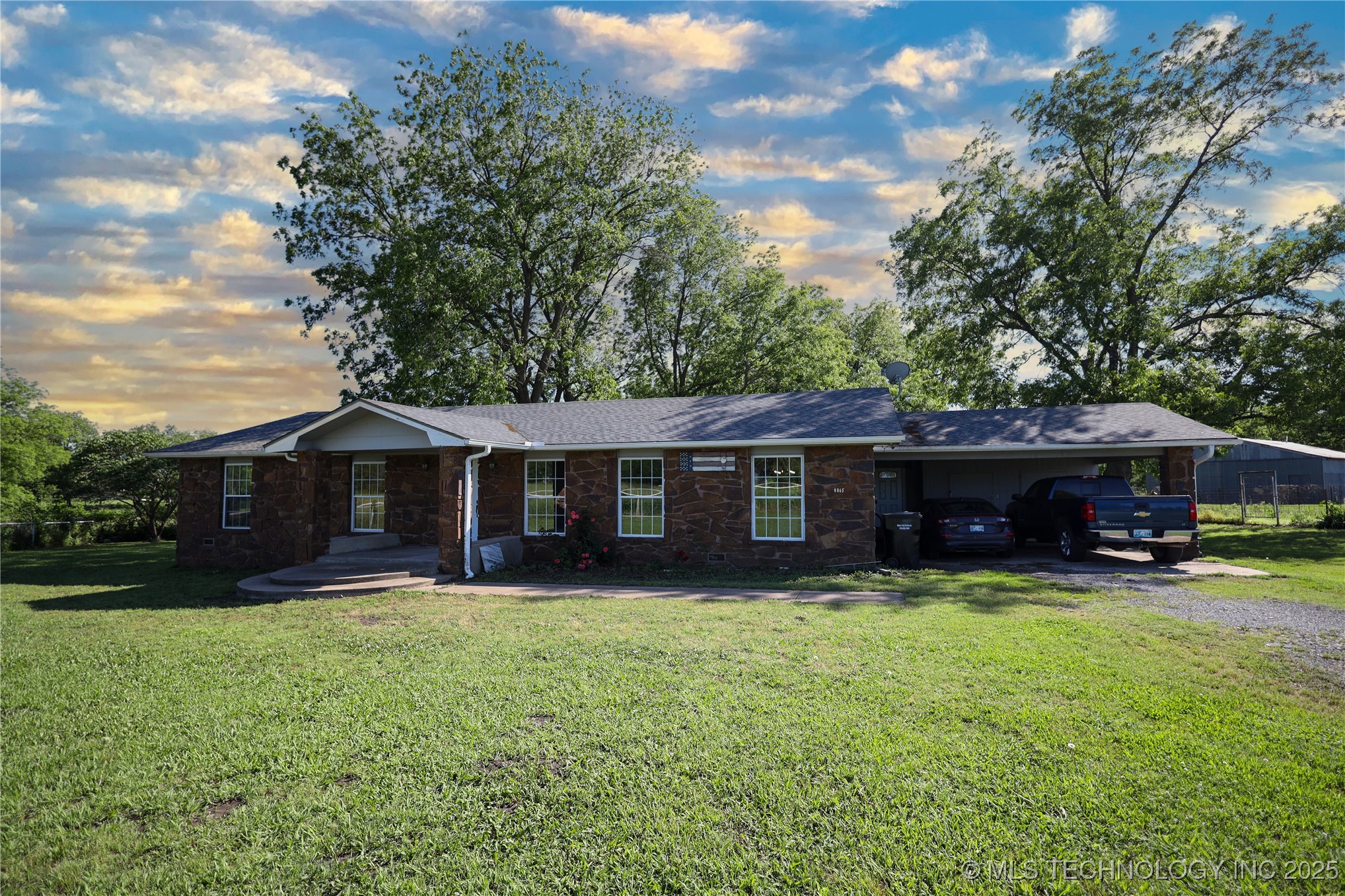 8845 Chestnut Road Property Photo 1