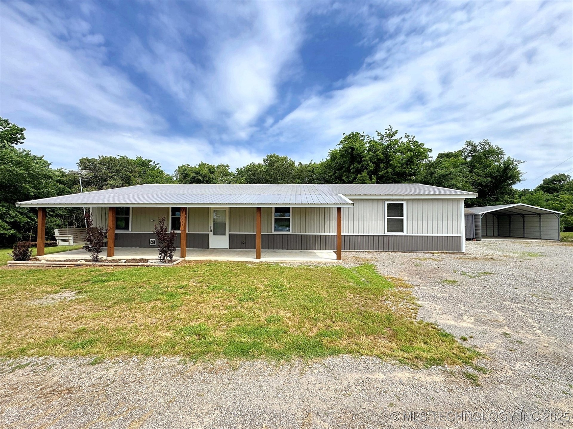 15588 N Sunset Valley Road Property Photo 1